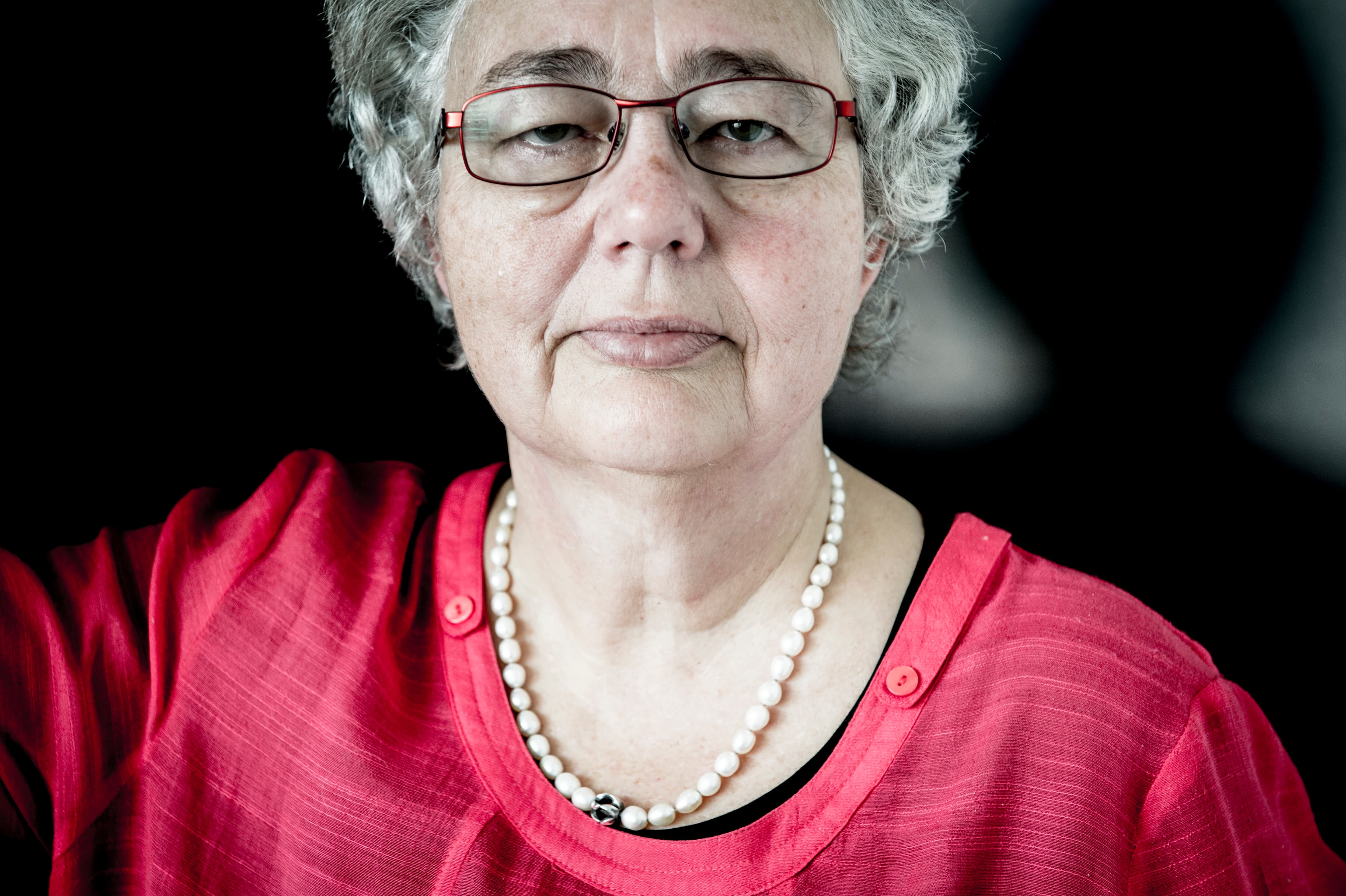 Anne-Marie Glistrup er aktuel med det andet af to bind om sin far, den fritænkende provokatør og grundlægger af Fremskridtspartiet Mogens Glistrup. Foto: Linda Johansen / Polfoto