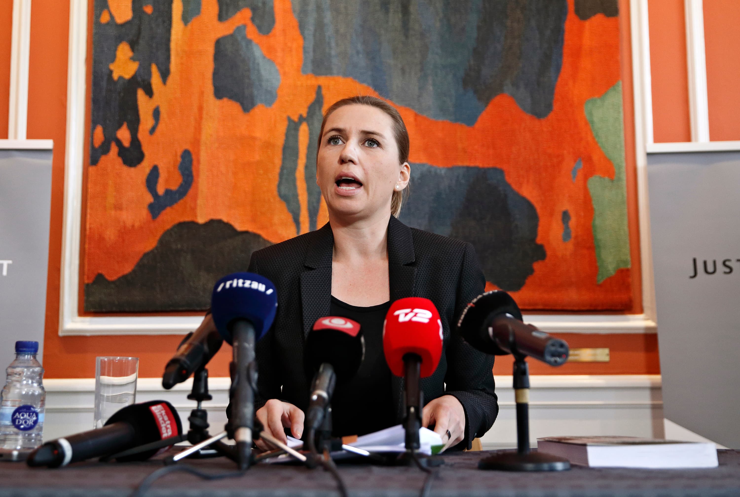 Hvem har magten? Det til tider anspændte forhold mellem politikere og embedsmænd er igen kommet i fokus i forbindelse med justitsminister Mette Frederiksens (S) degradering af en departementschef.
Foto: Jens Dresling/Polfoto