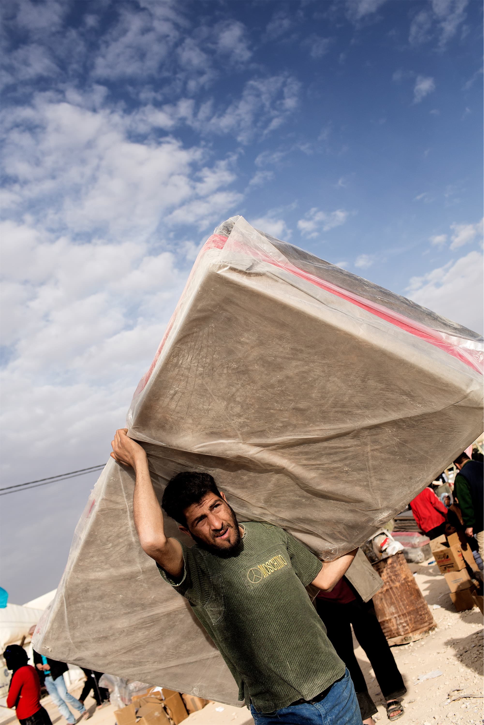 Der er ikke udsigt til en bedring i situationen hverken i Eritrea eller i Syrien, så flygtningestrømmene kommer sandsynligvis til at fortsætte i 2016. I Zaatri-lejren i Jordan bor der nu op mod 80.000 mennesker. Lejren er mere end fordoblet siden december.
Foto: Peter Hove Olesen / Polfoto