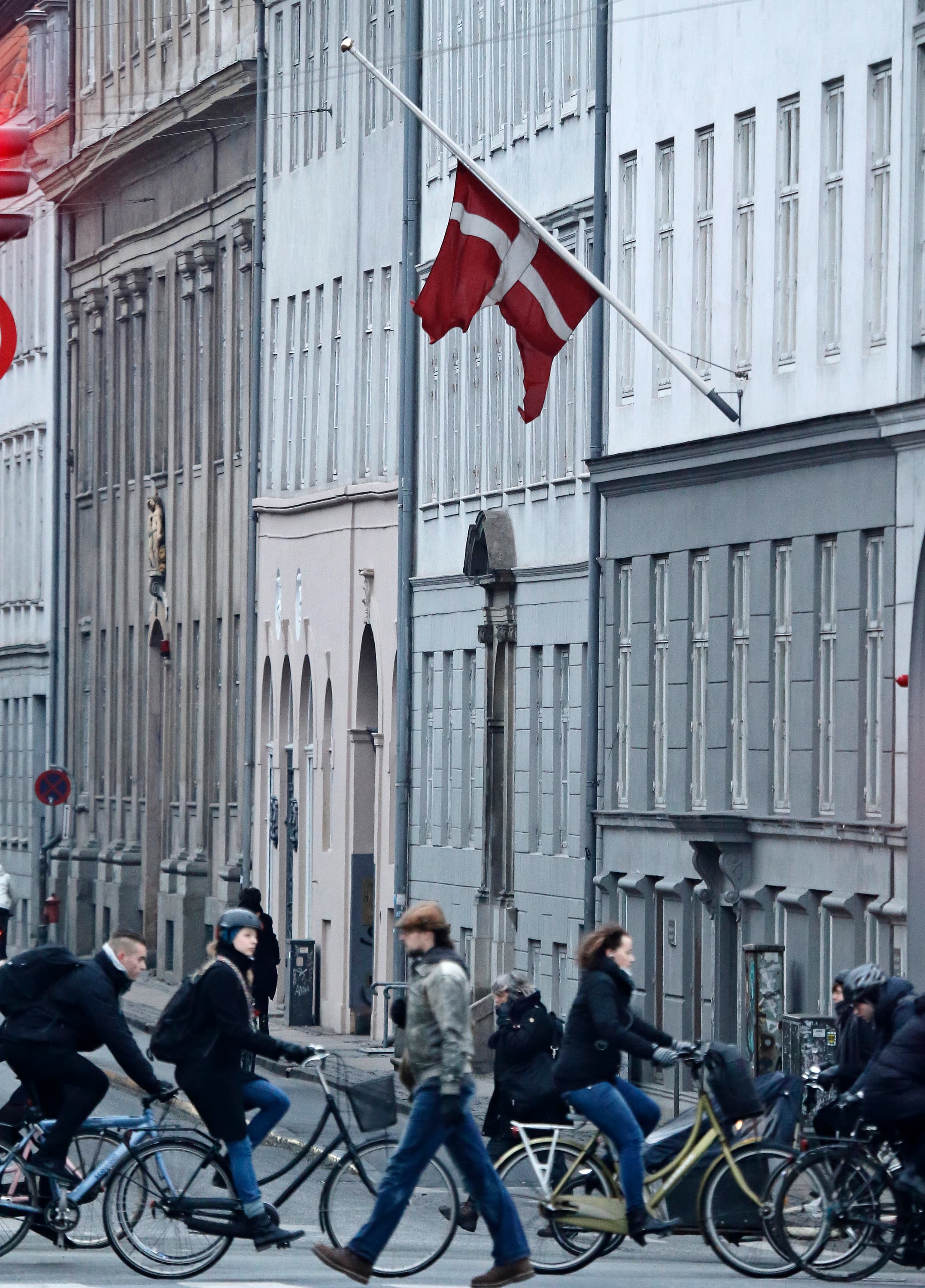 Der gik ikke mange timer efter angrebet lørdag den 14. februar, før de første politikere krævede strengere straffe og placerede skylden på venstrefløjen. Foto: Polfoto