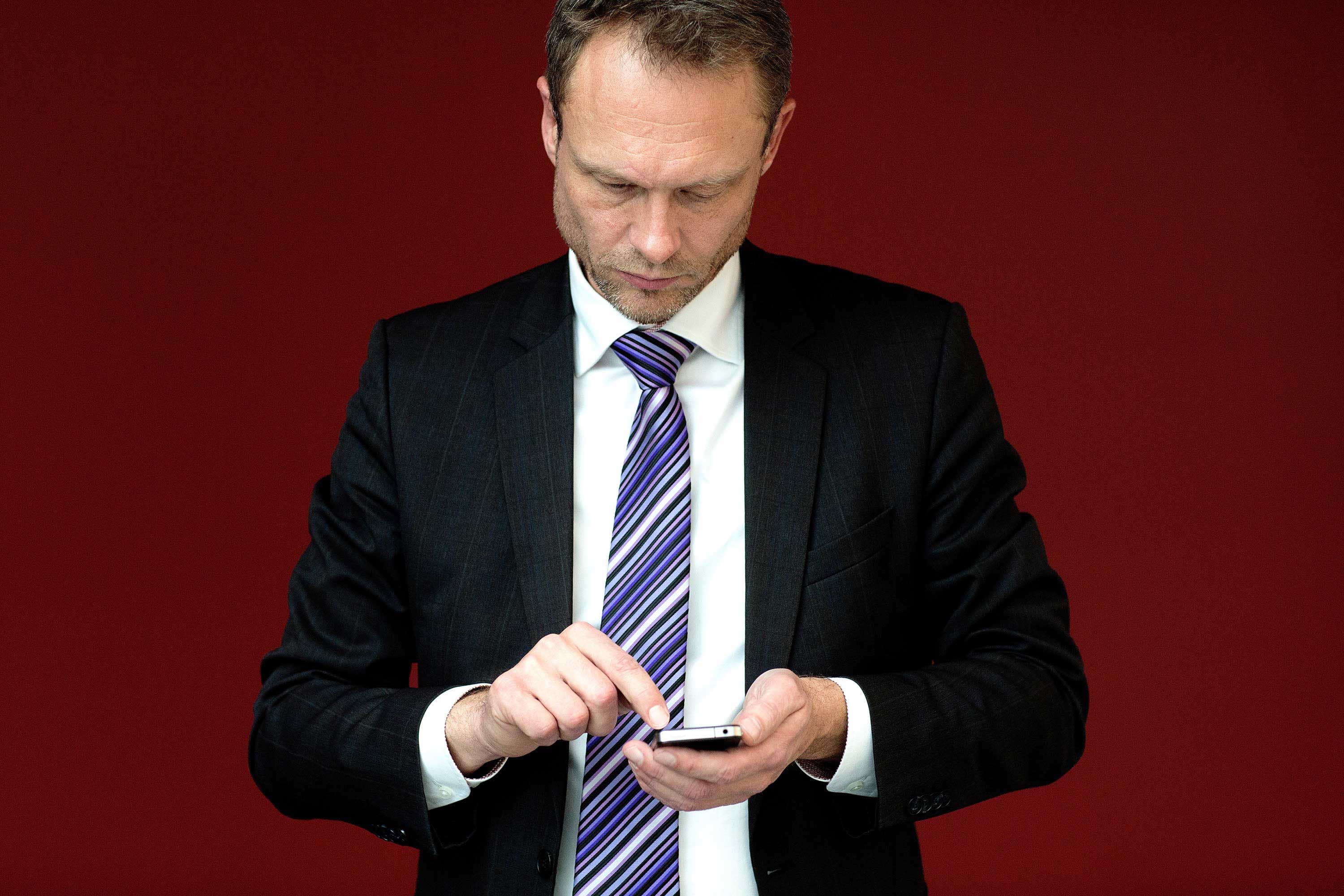 Carl Christian Ebbesen (DF) er klar til et opgør med markedsreguleringen af boligsammensætning i storbyerne sammen med S. Foto: Peter Hove Olesen / Polfoto 