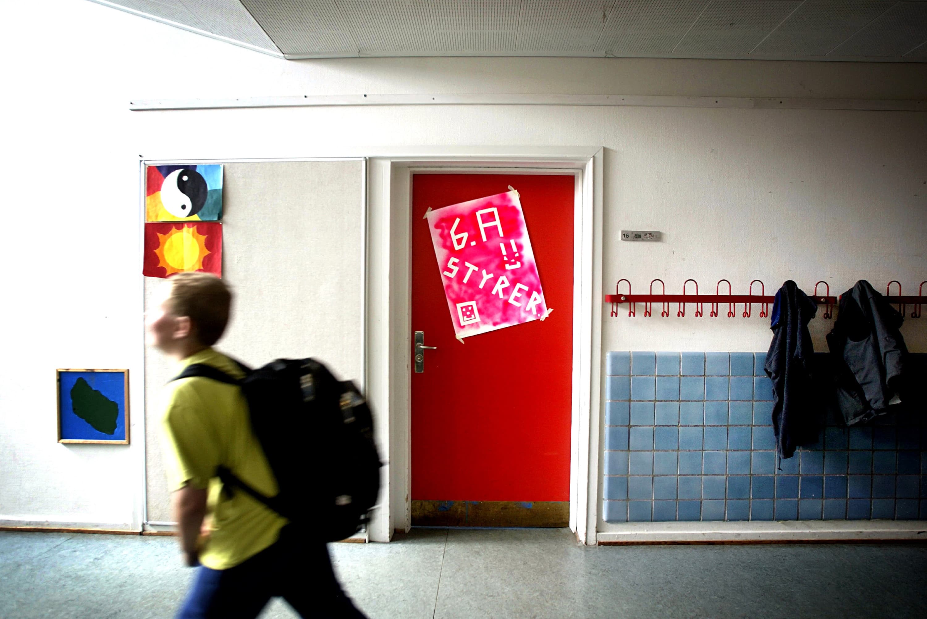 Mere inklusion i folkeskolen er en dårlig idé, mener 89 procent af de adspurgte med en husstandsindkomst på over 700.000 kroner årlig. Det betyder ikke nødvendigvis, at den øvre middelklasse ikke går ind for inklusion, mener Frank Skov, analysechef hos Cevea, der i stedet peger på de massive nedskæringer på folkeskoleområdet som den store synder. Foto: Thomas Borberg / Polfoto