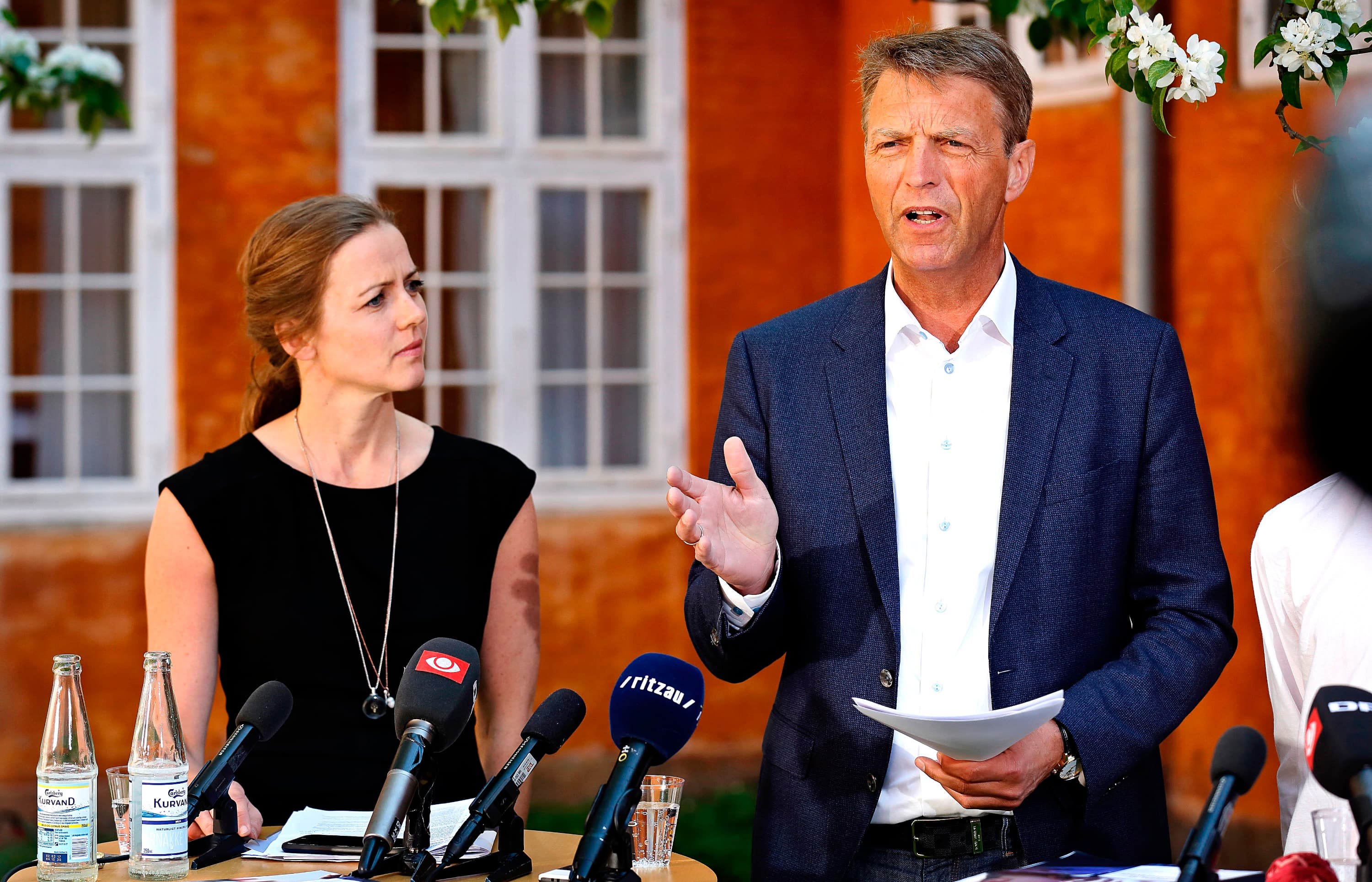 Formand for Skolelederforeningen Claus Hjortdal (til højre) ønsker at skrive “inkluderende læringsmiljøer ind i folkeskolens grundlov. Minister for børn, undervisning og ligestilling Ellen Trane Nørby (V) er klar til at bakke op. Foto: Jens Dresling / Polfoto