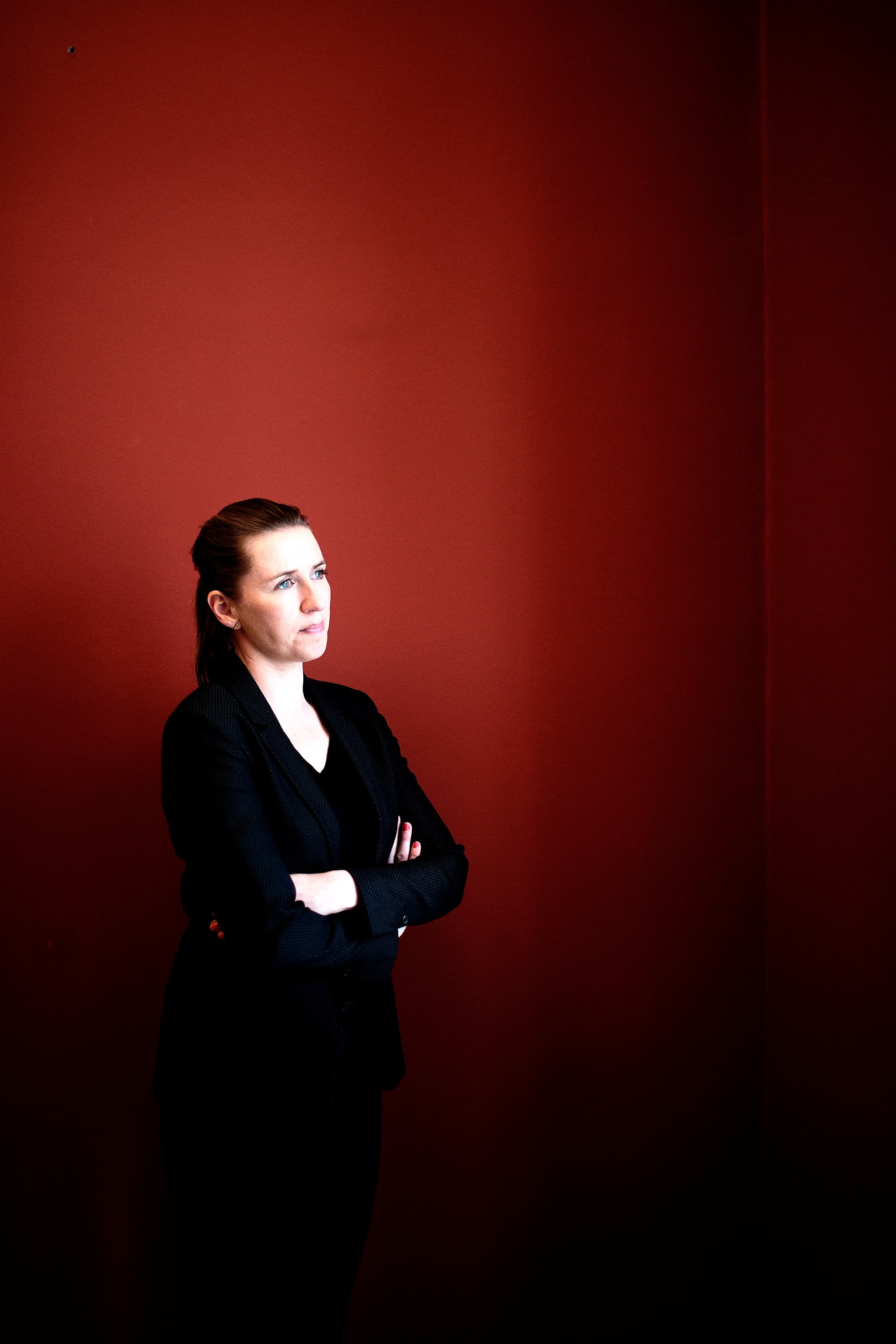 Flygtningedagsordenen har fyldt det meste i Mette Frederiksens første år som partiformand. Hun har navigeret sikkert ud fra sit politiske kompas, men haft svært ved at sætte sit eget aftryk, lyder evalueringen fra en borgmester og DSUs formand. Foto: Joachim Adrian / Polfoto