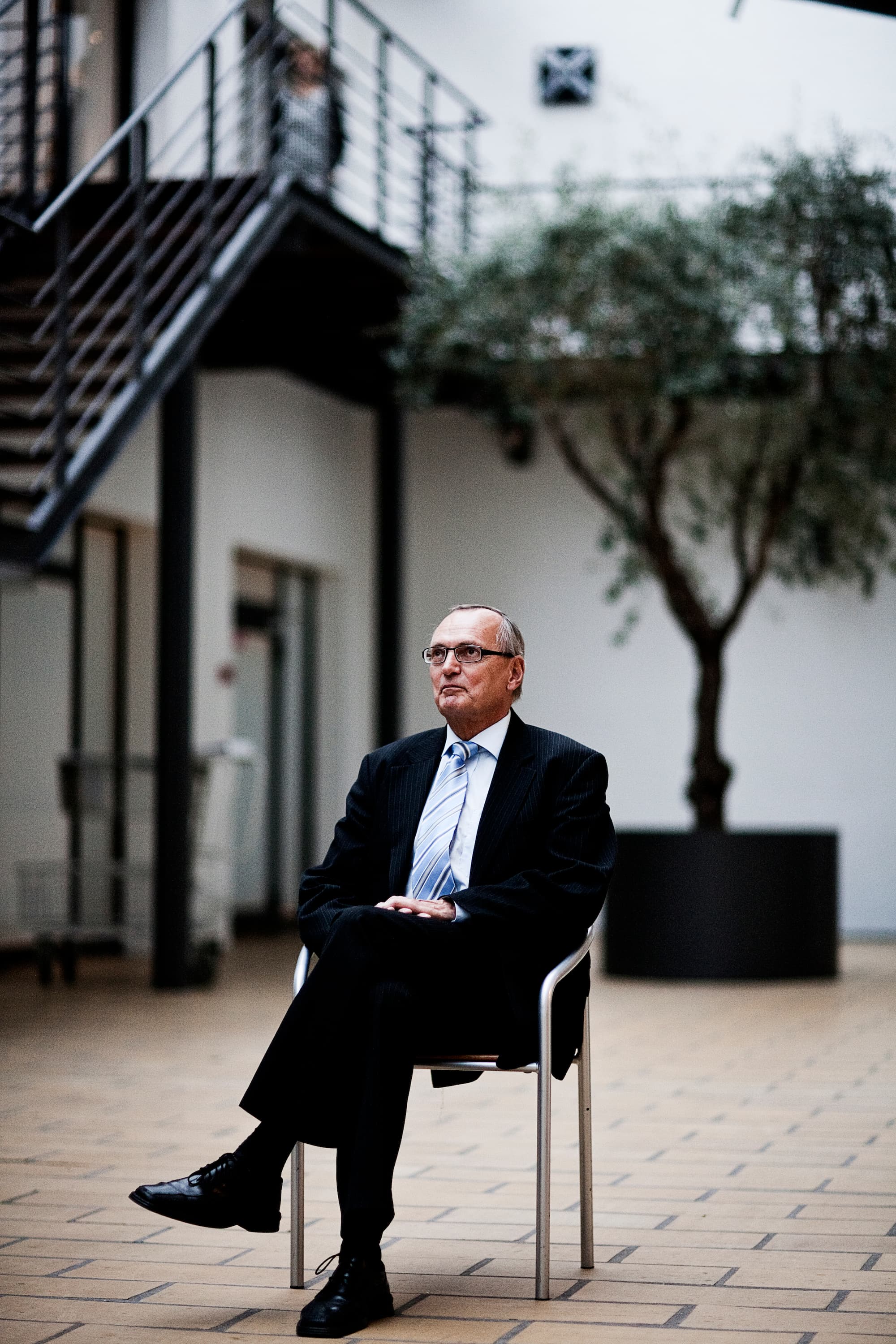 Bent Hansen har sjældent haft tid til at sidde ned i sin lange karriere, hvor han ofte har stået på øretævernes holdeplads. Det får han tid til nu.
Foto: Ditte Valente / Polfoto