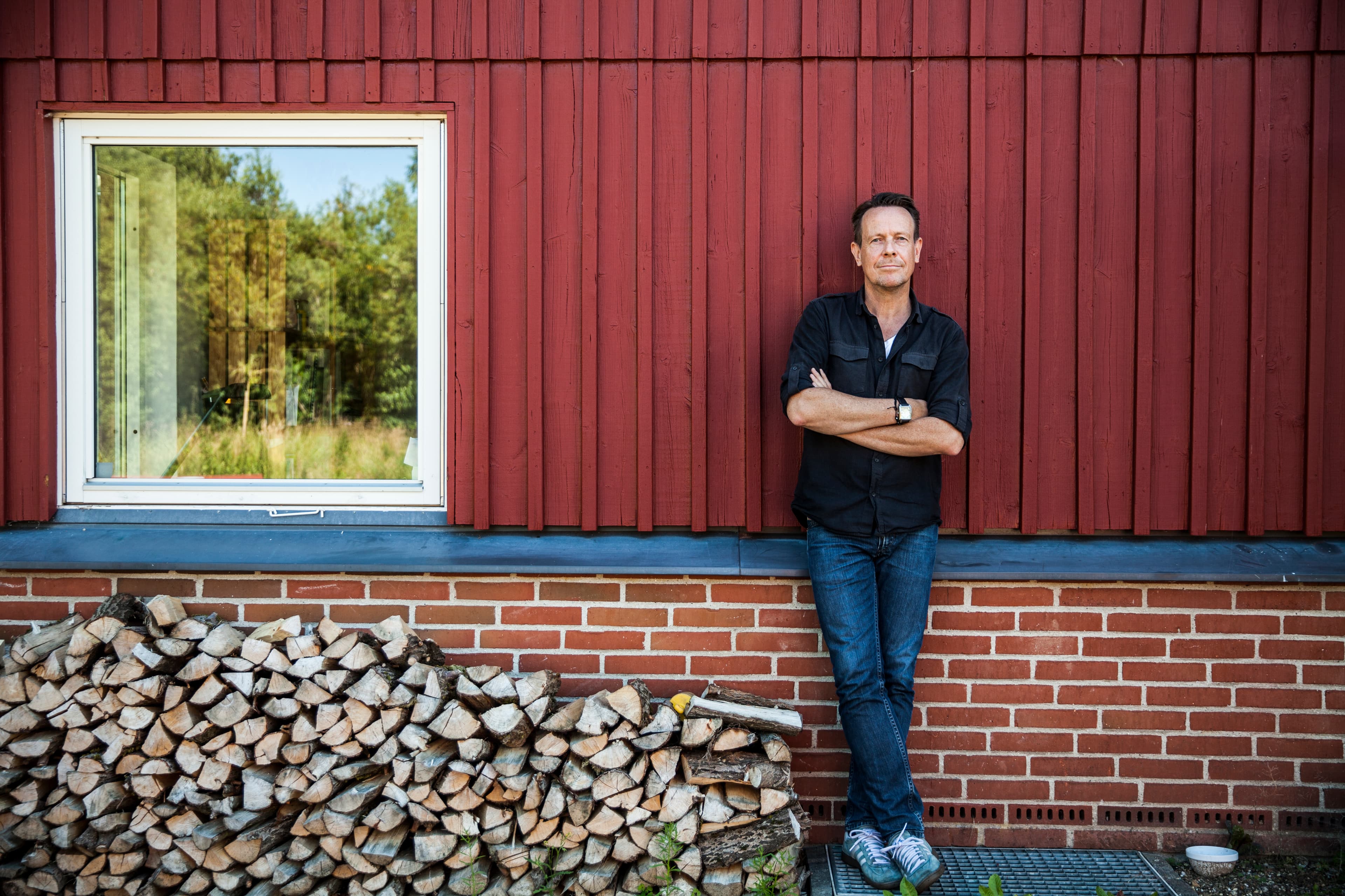 Henrik Hejbøl modtog 120 ansøgninger, da han søgte medarbejdere med erfaring som brugere af psykiatrien. Tre af dem er nu ansat til at støtte psykisk sårbare borgere i Helsingør Kommune. 