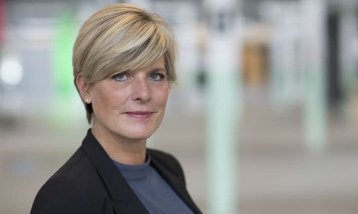 Lyt. Træd et skridt tilbage og stil flere spørgsmål, end du giver svar. Sådan lyder innovationschefens bedste råd til mere undrende og meningsfulde samtaler.