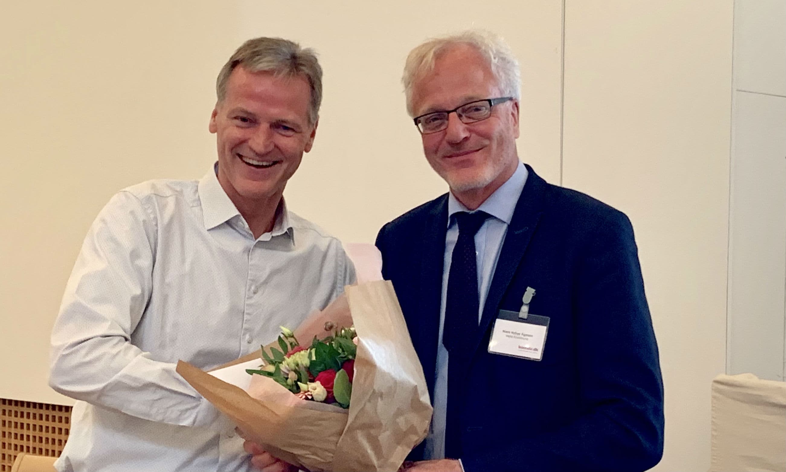 Niels Ågesen fra Vejle (til højre) har afløst Henrik Kolind fra Roskilde som formand for kommunaldirektørerne.