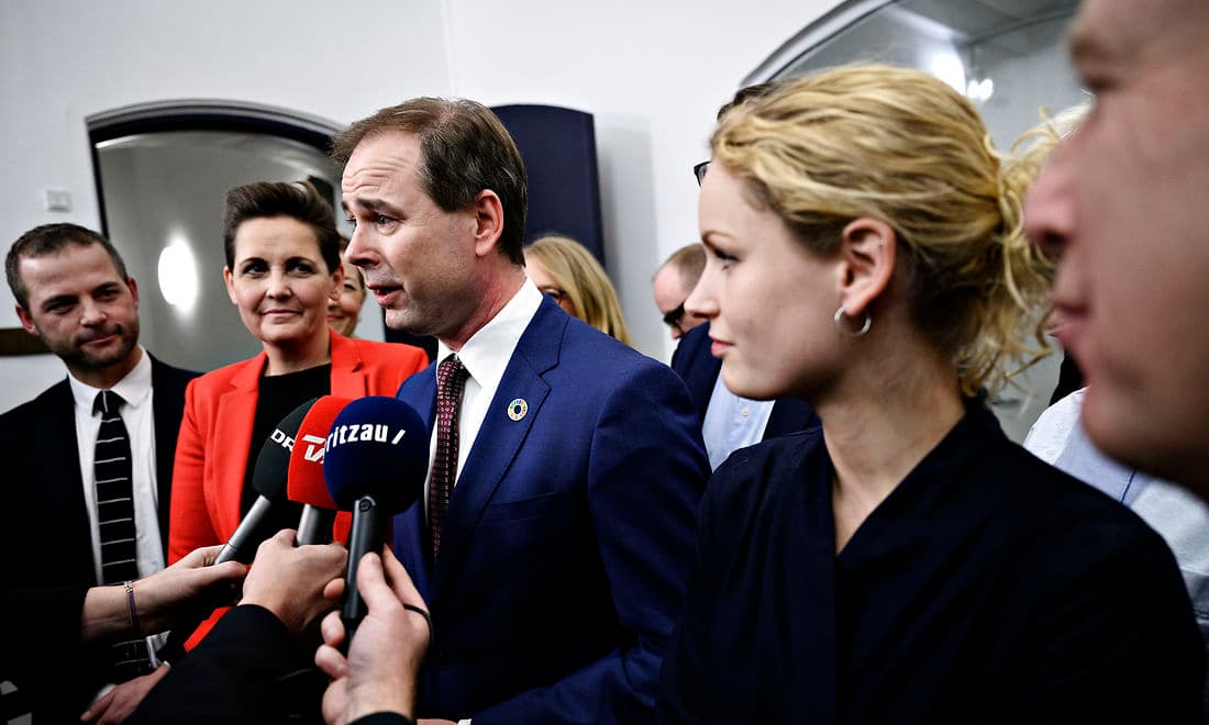 Finansminister Nicolai Wammen (S) kunne mandag aften præsentere finansloven for 2020 sammen med Morten Østergaard (R), Pia Olsen Dyhr (SF), Pernille Skipper (EL) og Uffe Elbæk (ALT).