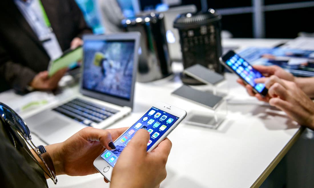 Skal man mødes i virkeligheden eller ved hjælp af et online mødeværktøj? Det valg står de over for ude i kommunerne i disse dage.