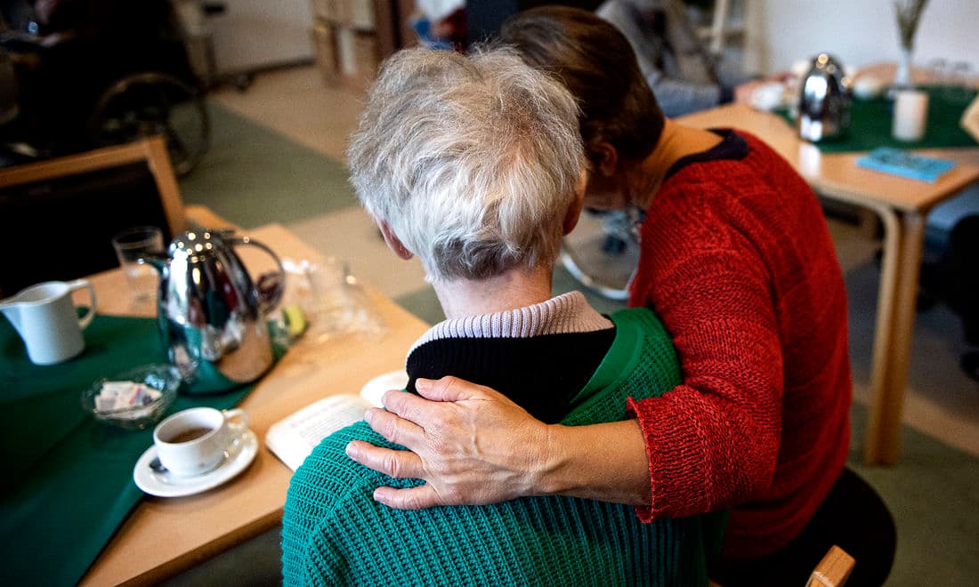 Det sociale område er præget af mangel på tillid og krav om øget kontrol, og alt andet lige må målet være at levere den højeste grad af kvalitet, skriver FADK-formand Jakob Schiøtt i dette indlæg
.