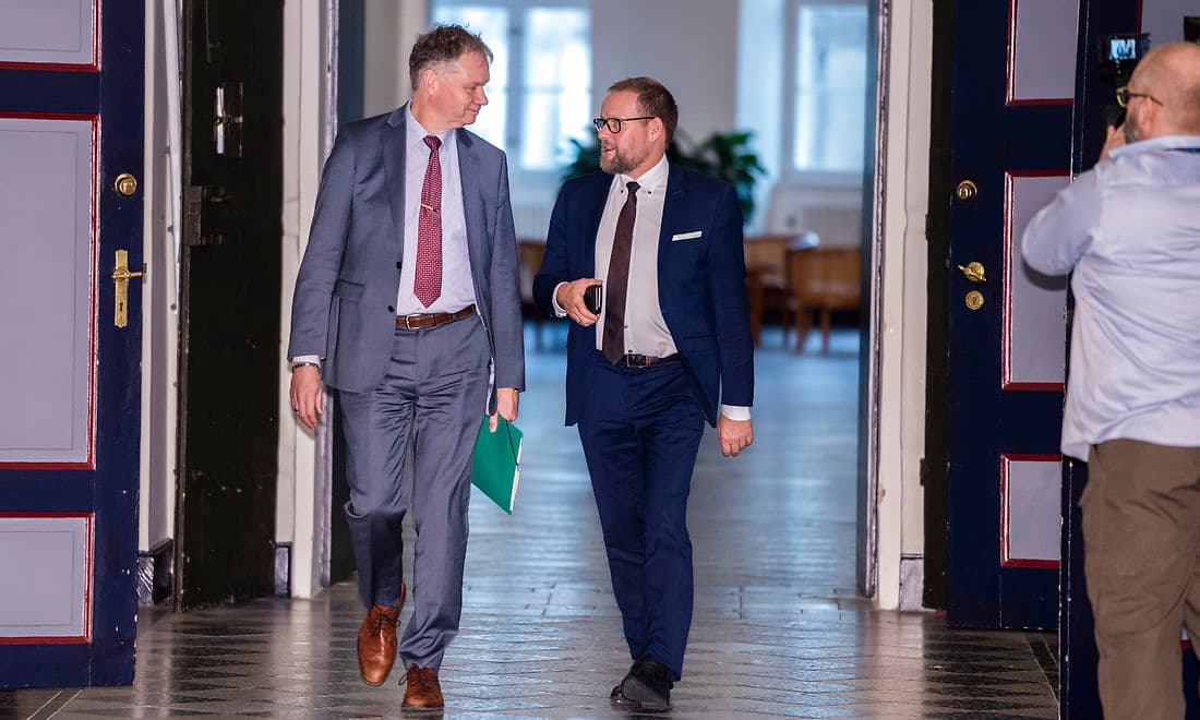 DF, her repræsenteret af René Christensen og Jens Henrik Thulesen Dahl, valgte at stå udenfor aftalen om udligningsreformen.