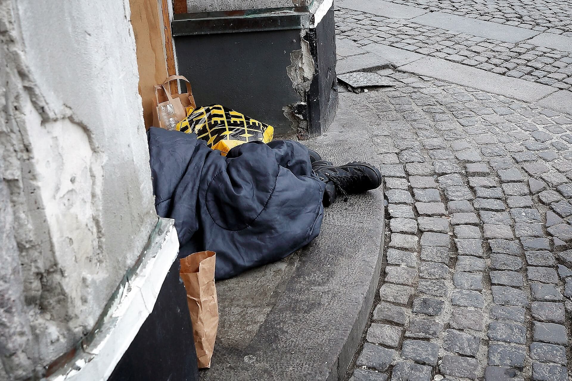 Odense har med succes gjort en særlig indsats for at hjælpe hjemløse til en bolig, og nu peger forskere fra VIVE på, at andre kommuner bør kopiere Odense.