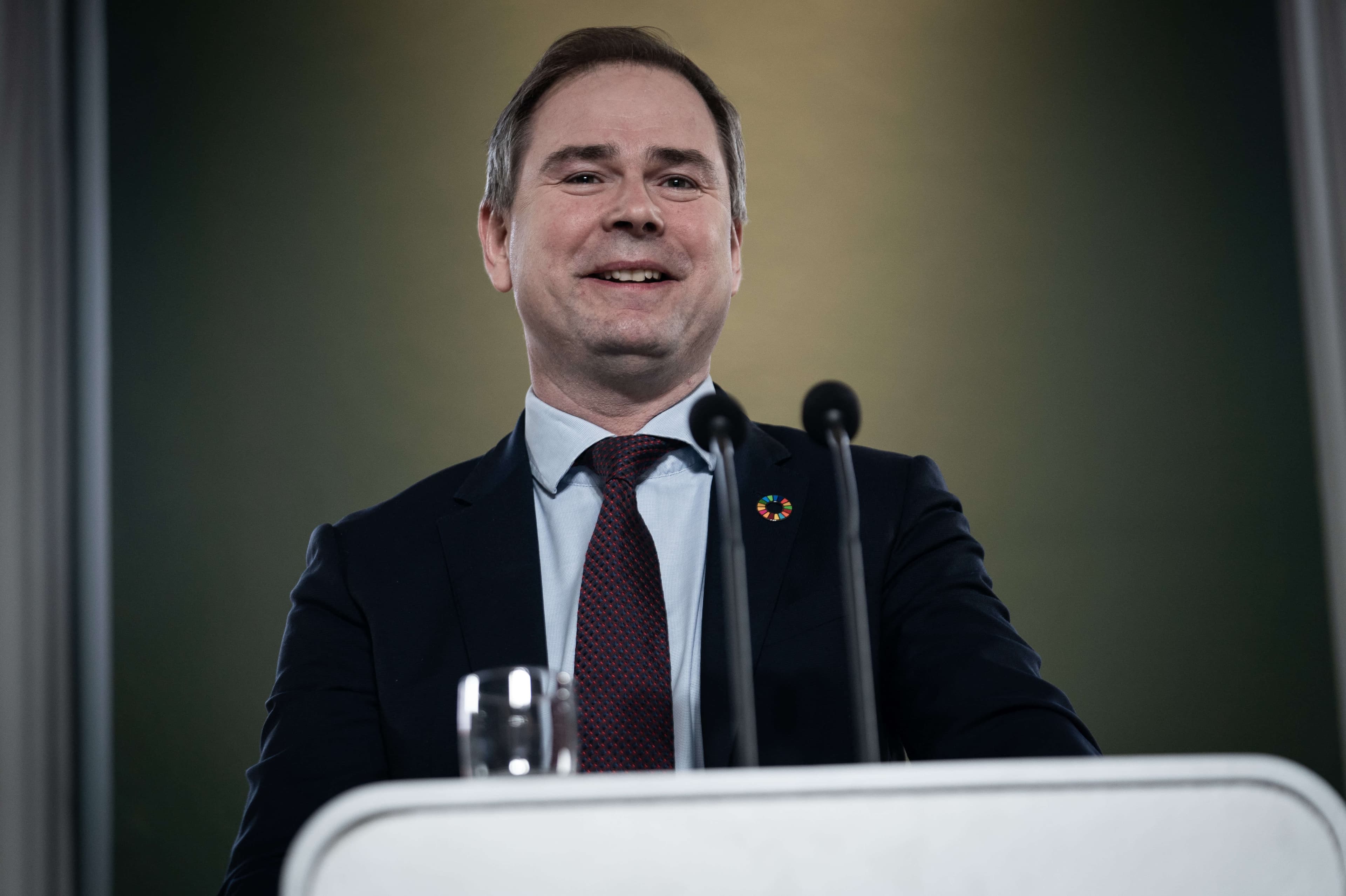 99 pct. af indholdet i finansminister Nicolai Wammens (S) store plan for grønnere indkøb i det offentlige druknede i nyheden om, at der fremover vil være to kødfrie dage i statslige kantiner.