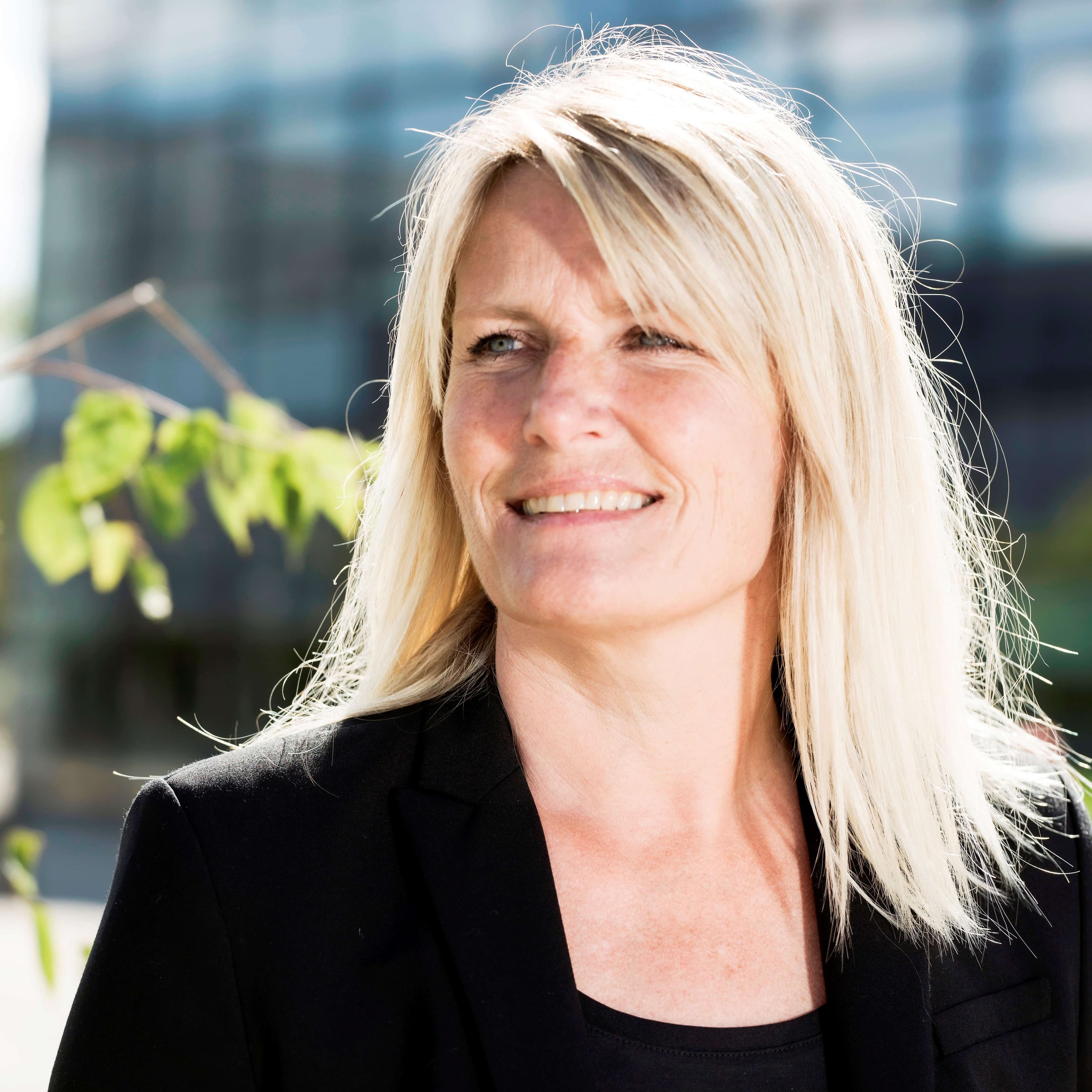 Borgmester i Frederikshavn Birgit S. Hansen (S) fortæller om nogle af sine oplevelser i den første uge efter folketinget indførte skærpede restriktioner i syv Nordjyske kommuner.