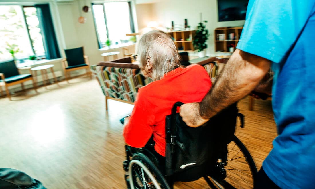 Kommunerne bør omfavne de uafhængige tilsyn, som er en forudsætning for at få udviklet tilbuddene og løst problemerne, før de vokser sig til hjerteskærende sager om svigt, skriver Jakob Scharff i dette indlæg.