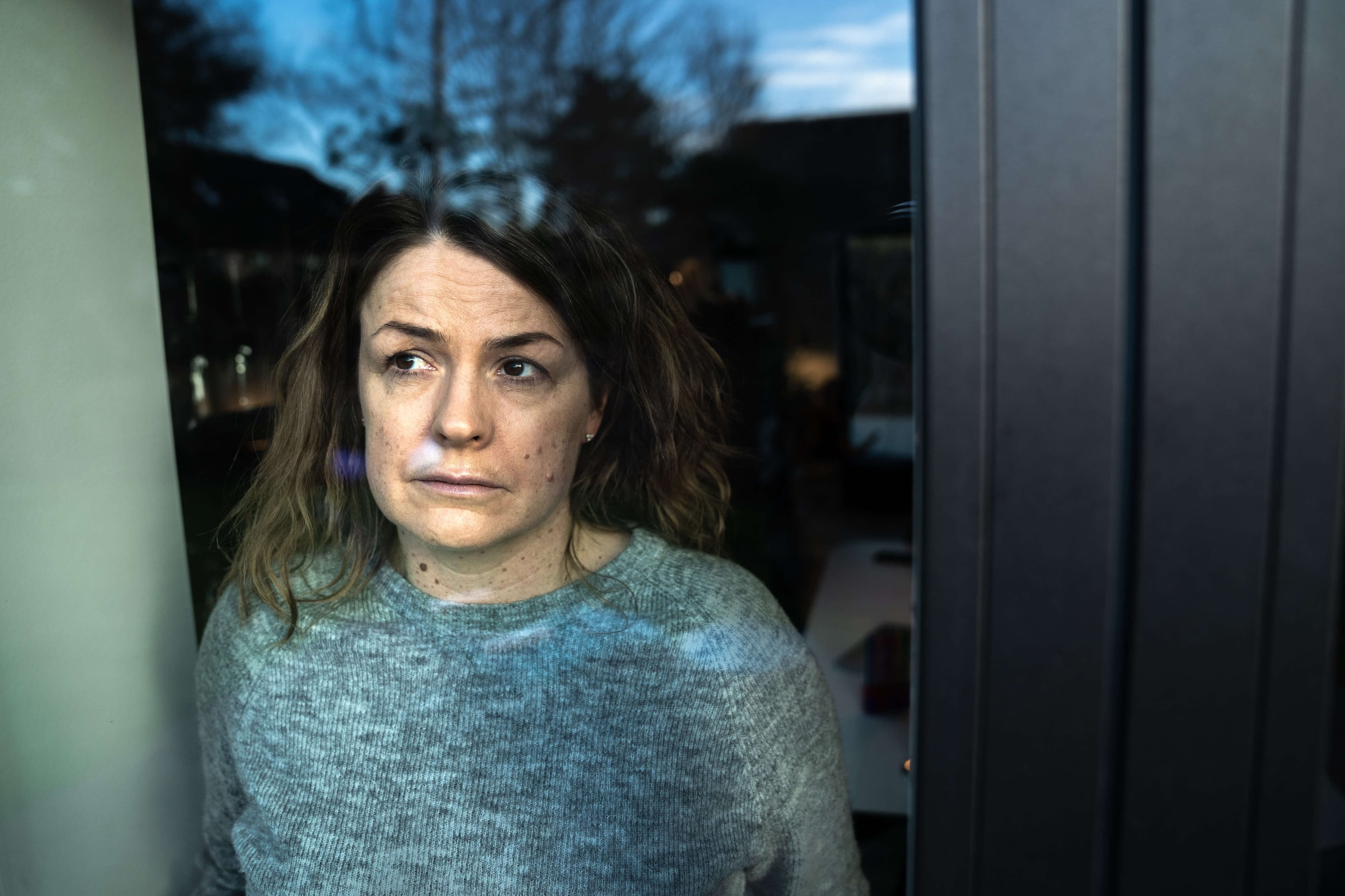 Charlotte Bremer blev smittet med corona i begyndelsen af november. Hun venter på at komme i behandling på en af regionernes nyåbnede senfølgeklinikker.