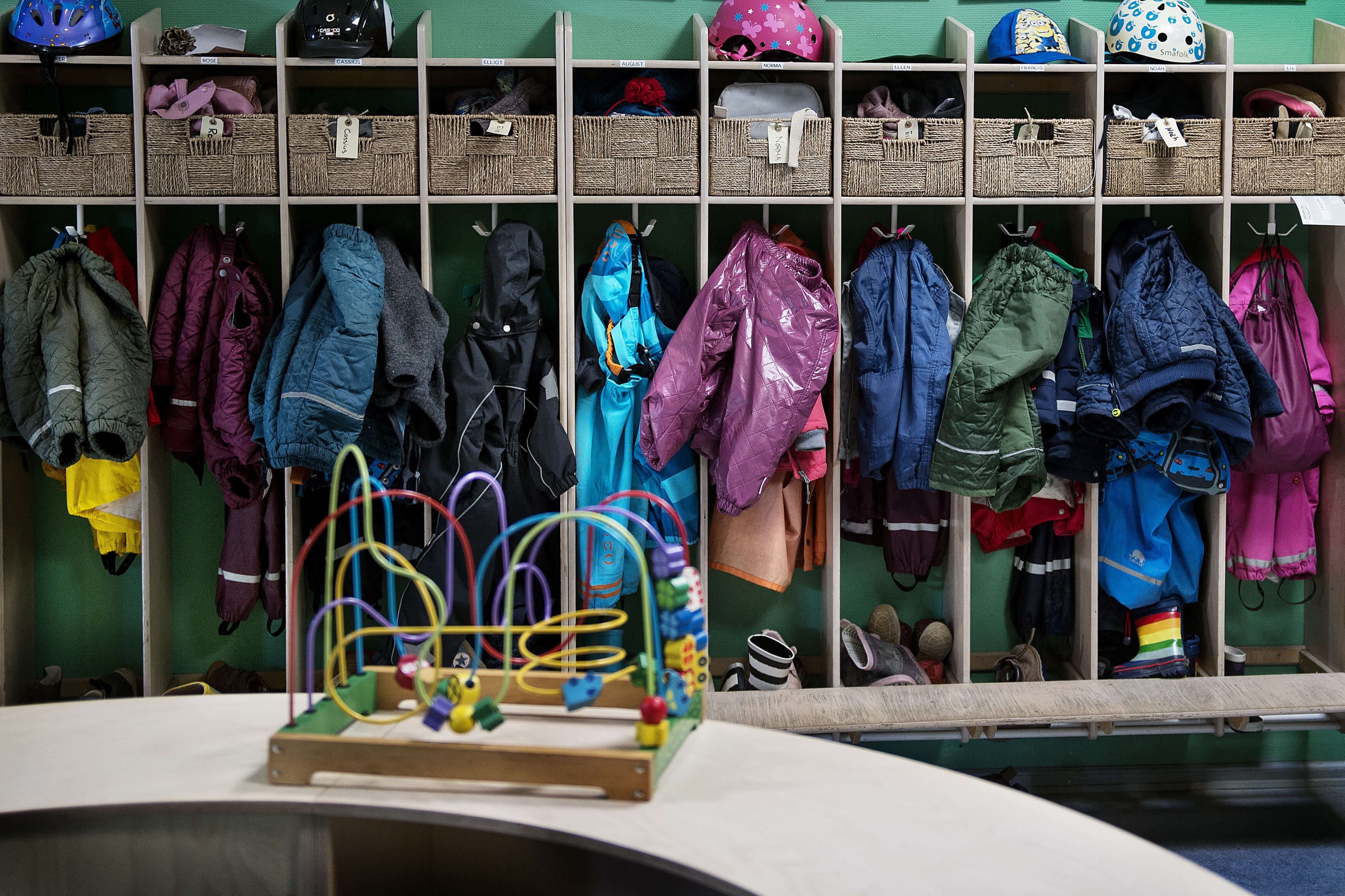 - Vi ønsker, at forældre skal have mulighed for at afholde flere barnets sygedage, så syge børn fremover ikke bliver sendt afsted i dagtilbud og skole, siger SF´s familieordfører, Ina Strøjer-Schmidt, der bakker op om borgerforslag.