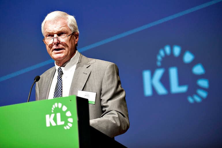 Erik Fabrin (V) var KL-formand 2006-2010, og altså da strukturreformen blev indført. Han er overrasket over, at der fortsat er så mange tværkommunale samarbejder. 