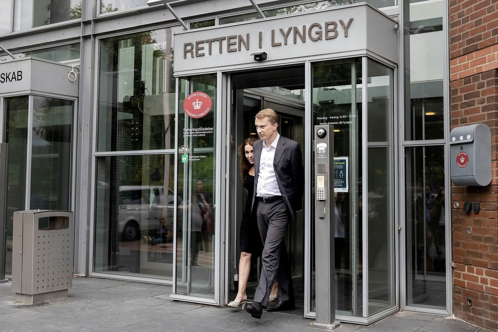 I byretten fik Morten Messerschmidt en betinget fængselsdom. Den har han anket til landsretten, og efter en endelig dom skal et flertal i folketinget afgøre hans valgbarhed. Dømte byrådsmedlemmer får valgbarheden afgjort ved et opslag i loven.