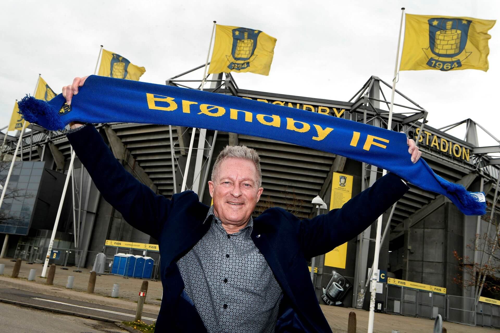 I superligaen var Brøndby tophold, og Socialdemokraten Kent Max Magelund genvandt borgmesterposten ved KV17. 

