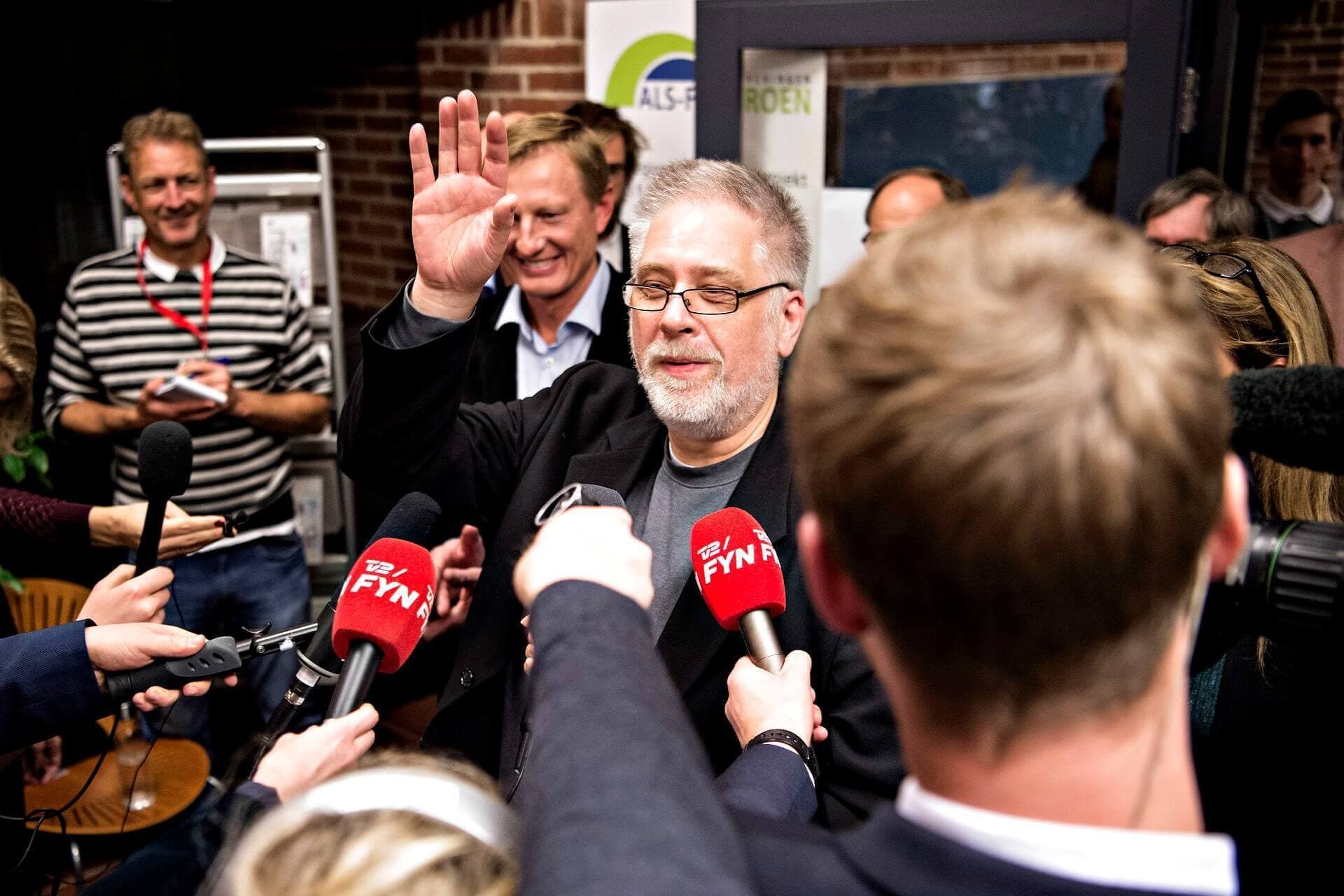 KV17 i Faaborg-Midtfyn Kommune endte med en bred konstituering med Hans Stavnsager (S) (i midten) som borgmester og Søren Kristensen (V) som 1. viceborgmester og Anne Møllegaard Mortensen (DF) som 2. viceborgmester. 
