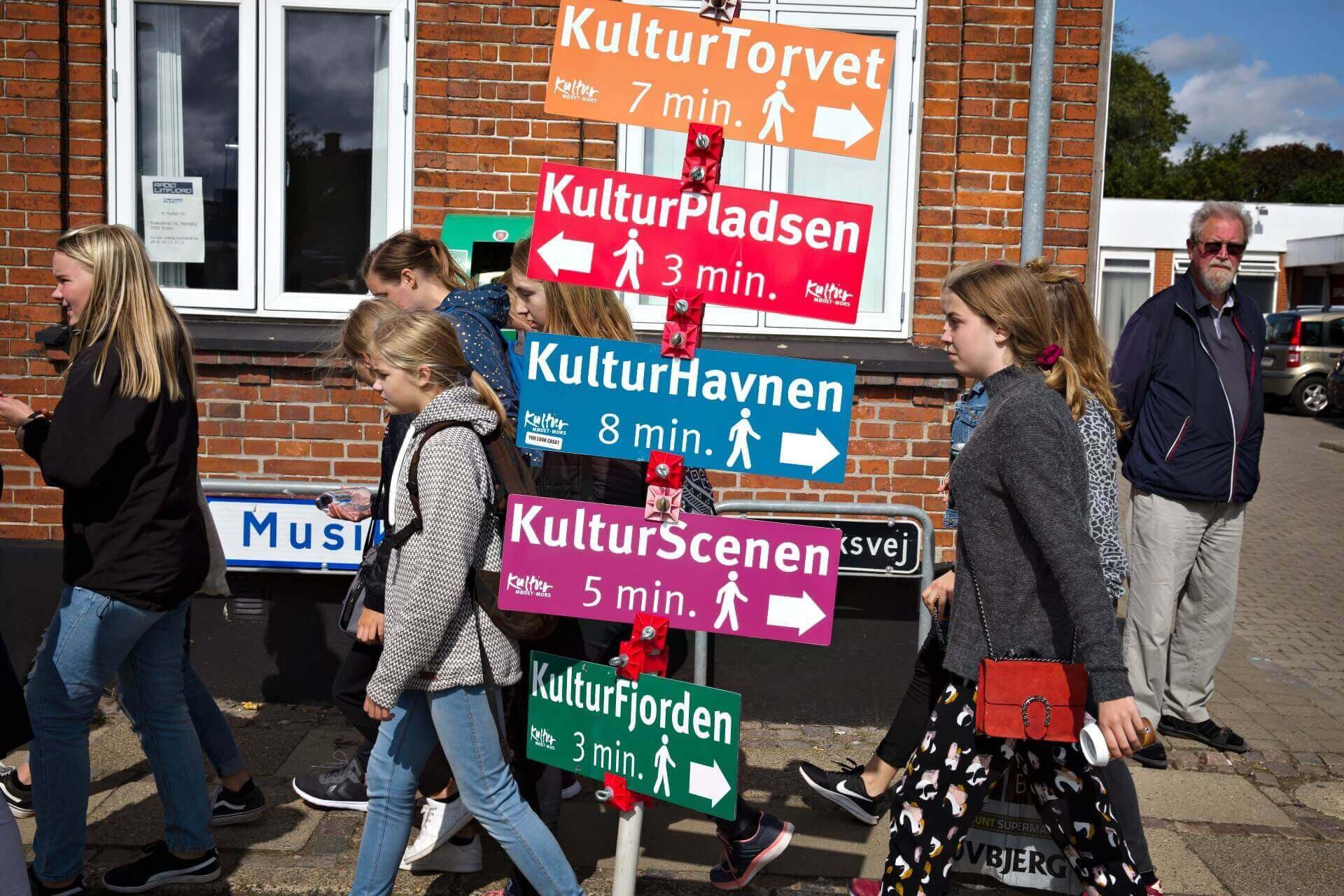 Sammensætningen af udvalg kan have betydning for prioriteterne og kommuners fokus på kulturprojekter, museer og idrætsfaciliteter.