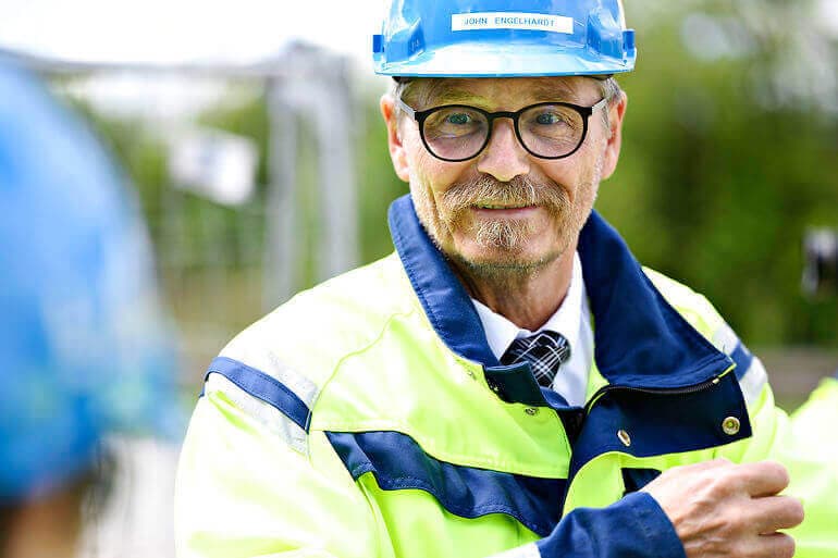 John Engelhardt (V) er uddannet kemiingeniør og overvejer et kursus i moderne molekylorbitalteori på Københavns Universitet.