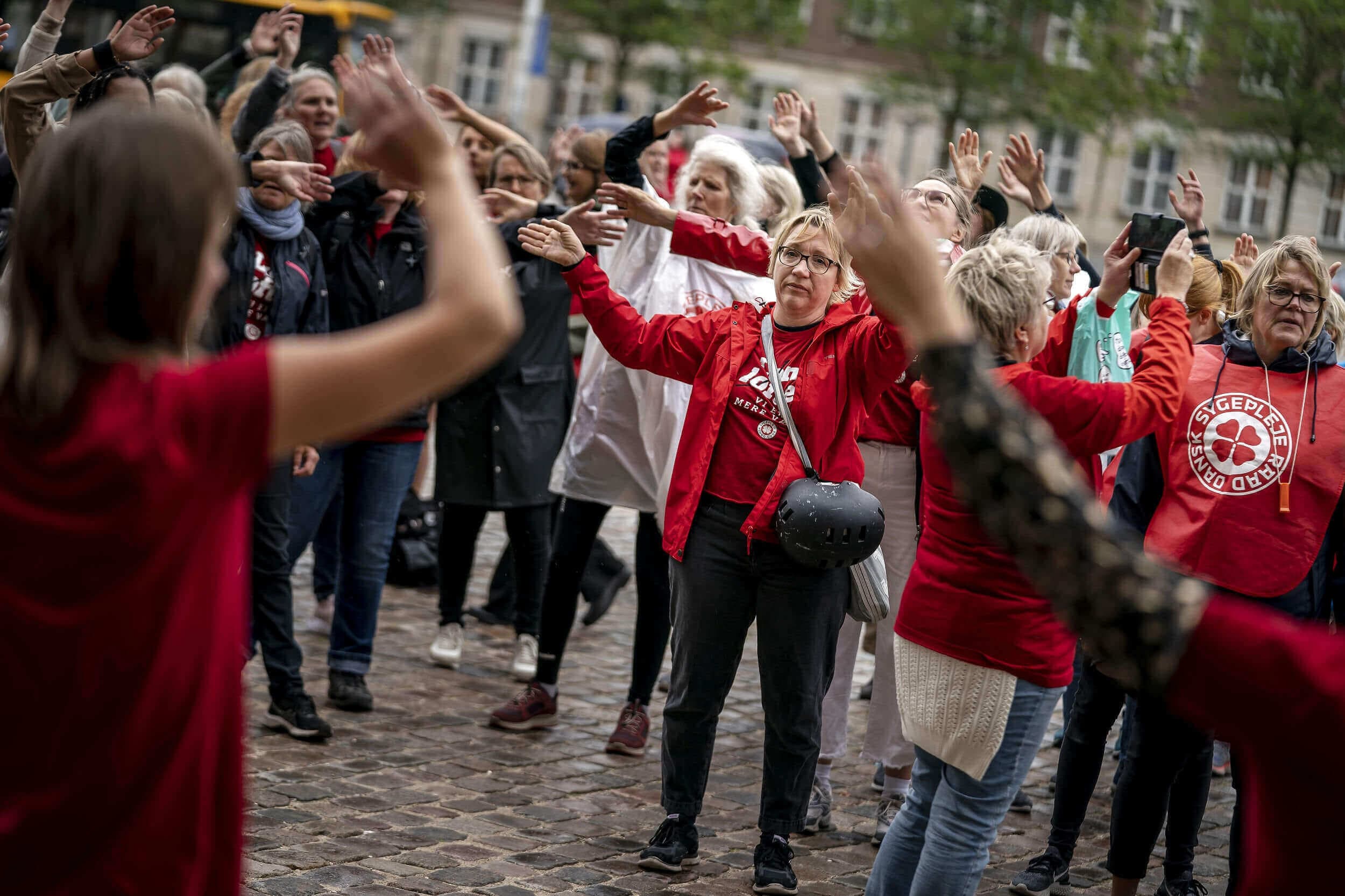   Sygeplejerskerne strejkede ti uger i sommeren 2021. Deres opråb om bedre arbejdsvilkår kan have smittet af på unges lyst til faget. 