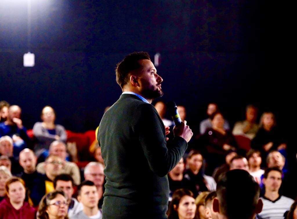 Matúš Vallo, borgmester i Bratislava, vandt i 2021 organisationen World Mayors Future award for sit arbejde med at forvandle Bratislava til en mere moderne hovedstad. 