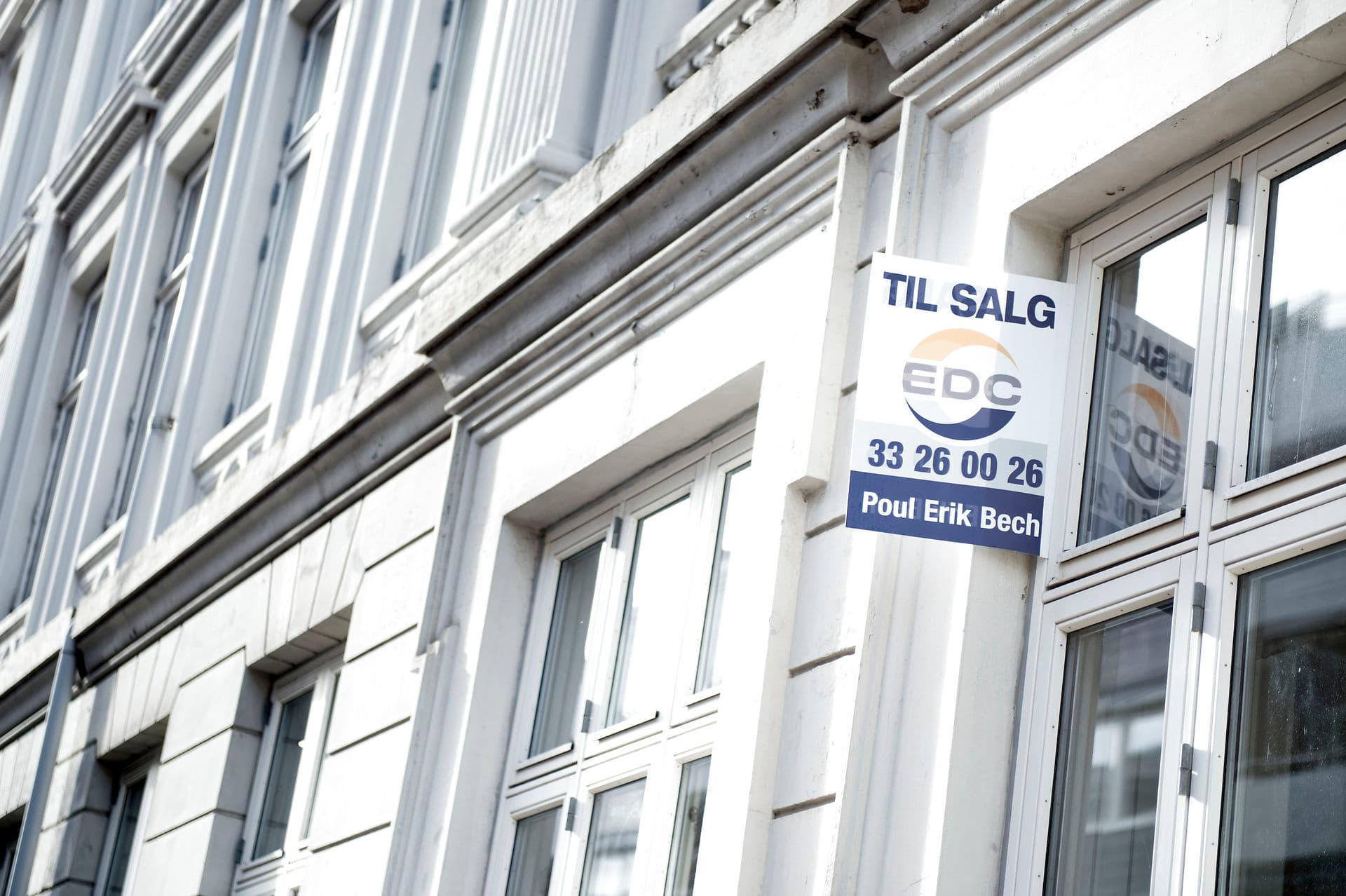 Førstegangskøbere skal kunne få et skattefradrag, hvis de sparer op til ejerbolig, lyder det i et nyt forslag fra Venstre. 