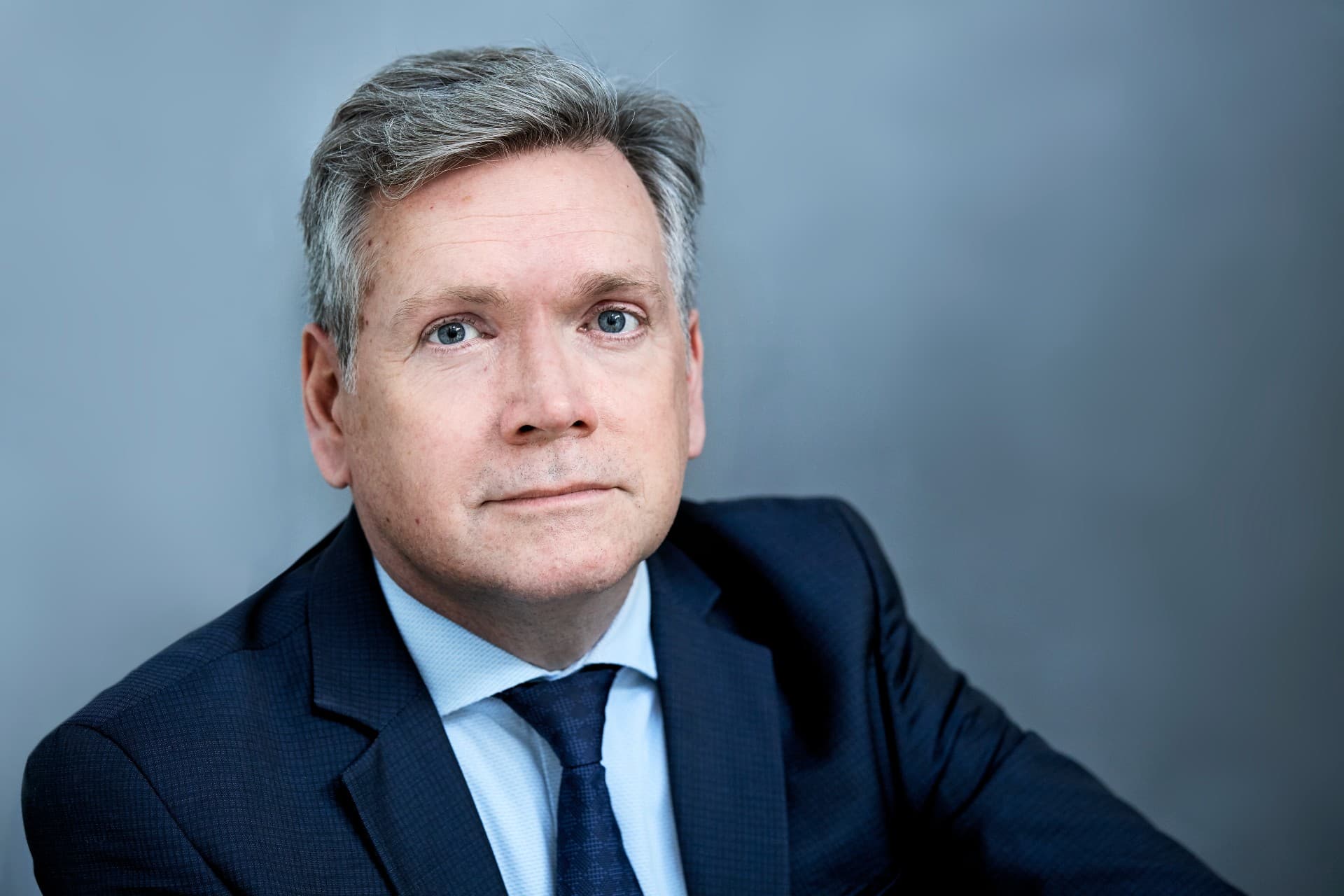 Voldssagerne på sjællandske bosteder er uacceptable, mener Mads Roke Clausen, direktør for LOS, den samlede Landsorganisation for sociale tilbud i Danmark, hvor knap 60 pct. af de ikke-offentlige tilbud er medlem. 