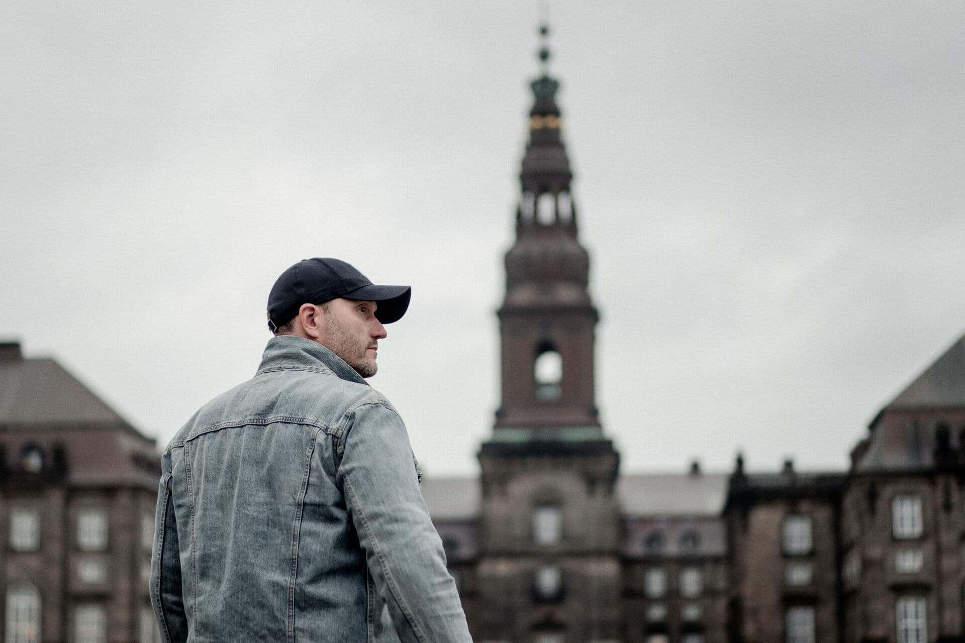 Det kommunale baglands mening om eksklusionen af Lars Boje Mathiesen overvejende, at man finder den nødvendig, dog med en del der ikke mener sig oplyst godt nok til at tage endelig stilling. Nogle få erklærer sig lodret uenige.