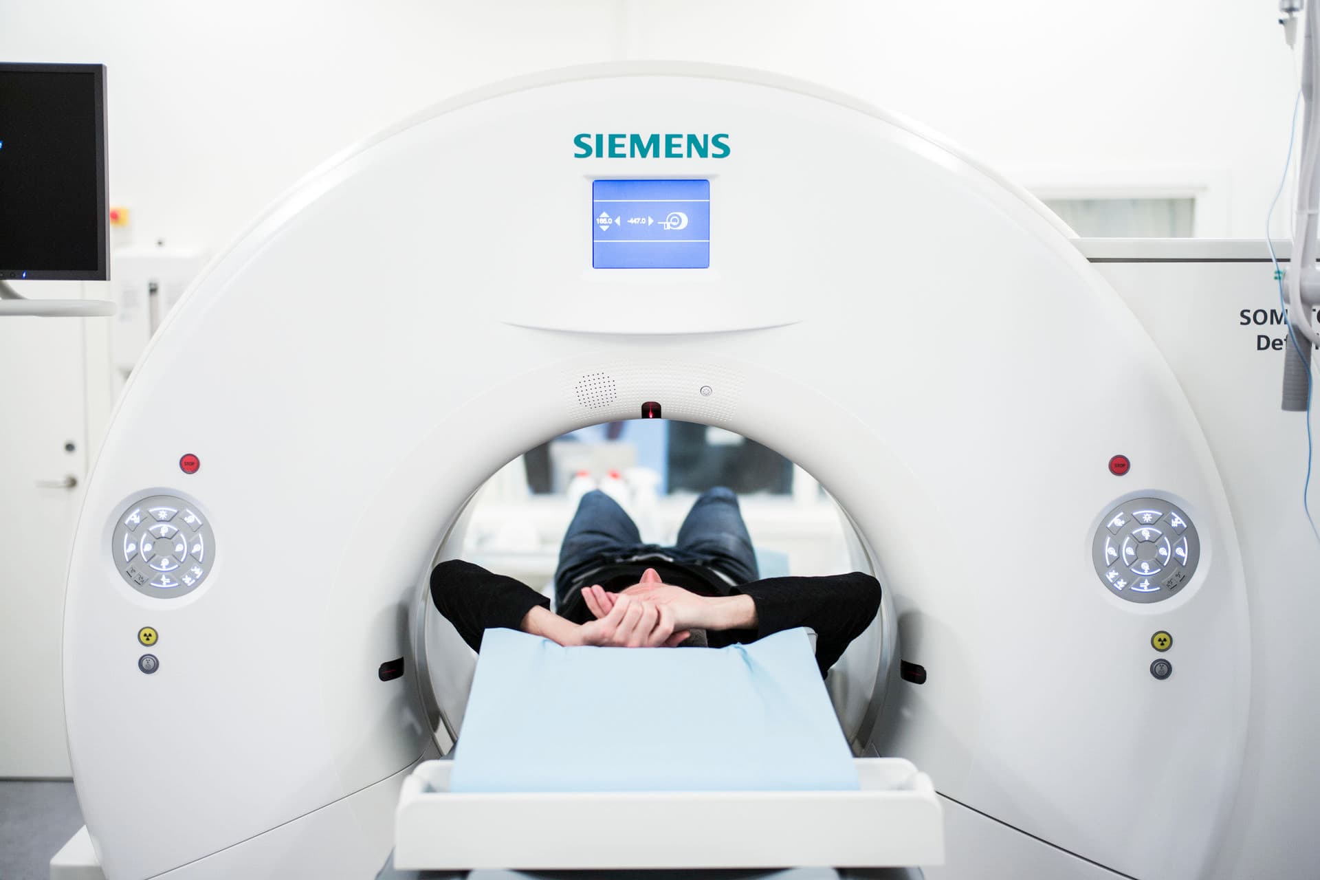 Dansk Lungecancer Gruppe forslog i 2021 at indføre et nationalt screeningsprogram for lungekræft, men det er at skyde over målet, mener politikere og fagfolk. 