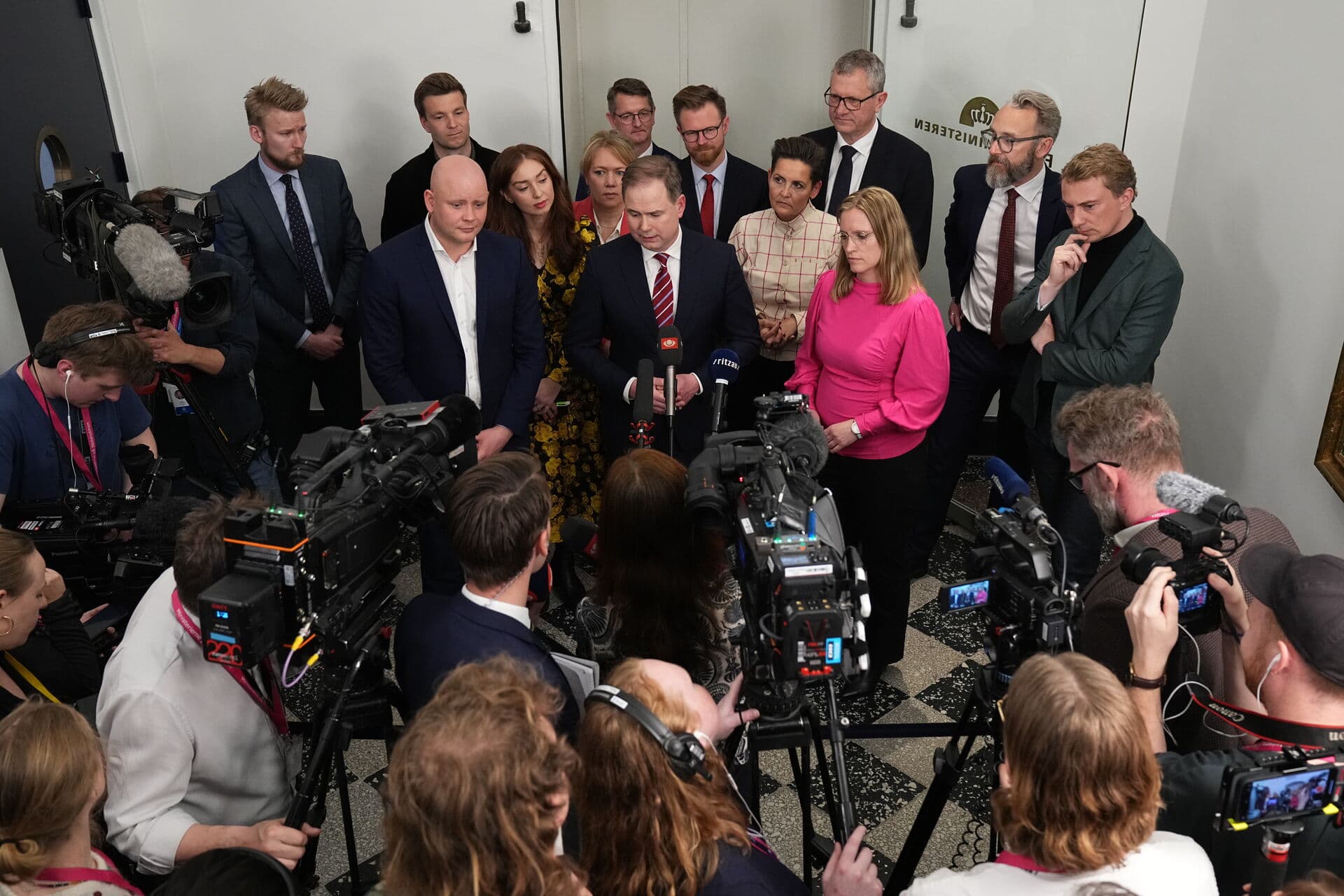   Det er 132 mandater bag årets finanslov, hvilket er det højeste siden 2014, hvor den daværende S-R-SF-regeringen indgik en finanslov med Venstre og Konservative.