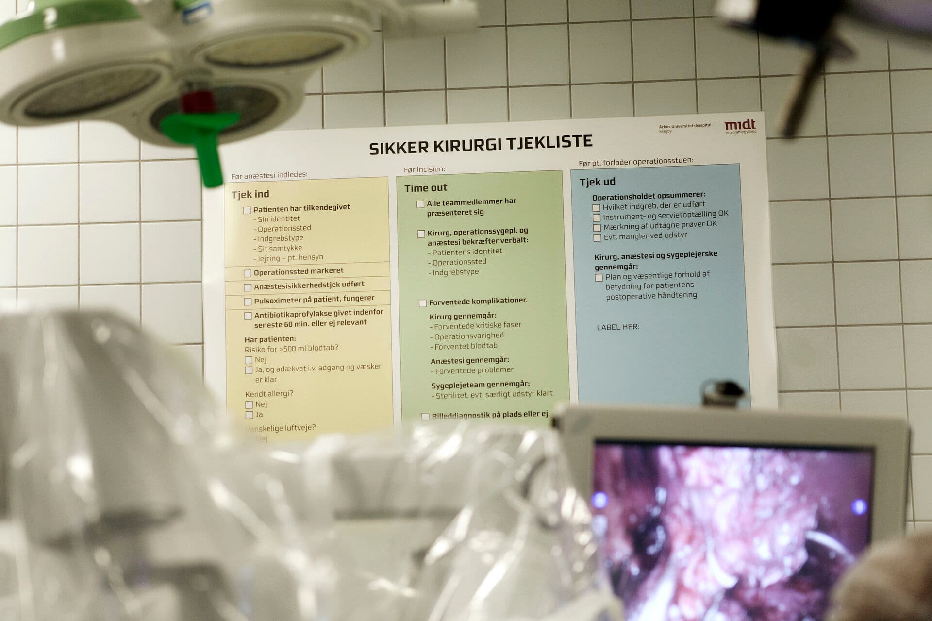 Den 18. april drøftede man i Regionsråd Hovedstaden spørgsmålet, om politikerne havde levet op til ambitionen om at være borgernes vagthund i relation til forsinkede kræftoperationer. Som medlem af Sundhedsudvalget havde jeg konkluderet, at det havde man absolut ikke. Men et stort flertal bestående af S, K, V, R og SF afviste min påstand som helt ved siden af skiven.