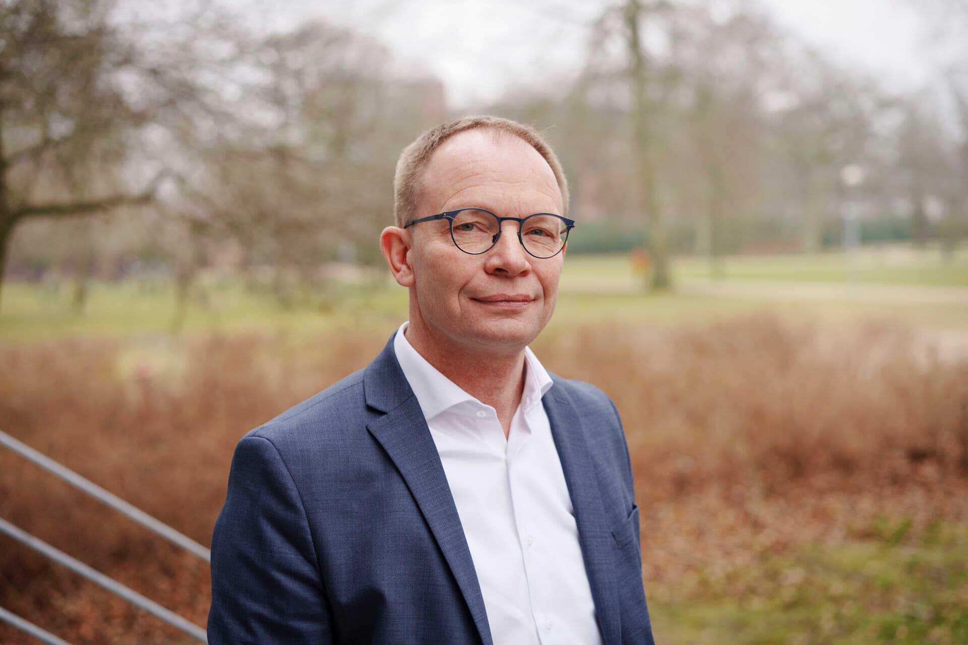 I Thisted har byrådet valgt at lukke en skole fra næste skoleår. Det var på tale at lukke fem skoler i Thisted. Men i sidste ende - og efter en høringsproces med store lokale protester - var der kun politisk flertal for at lukke en enkelt skole med 48 elever, fortæller borgmester Niels Jørgen Pedersen (V). 