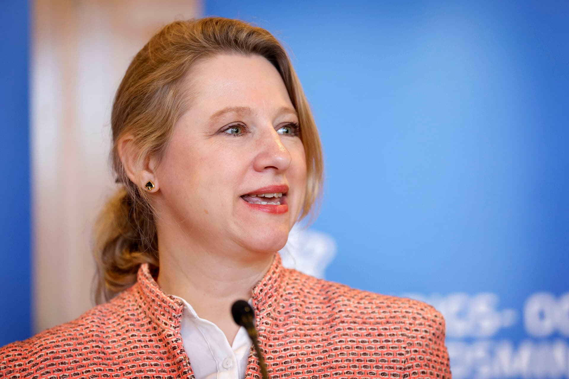 Socialminister Sophie Hæstorp Andersen (S) fremlagde retningen for socialområdet, og planerne for at give mere frihed til kommunerne på Social og Sundhedspolitisk Forum 2025. (Arkivfoto)