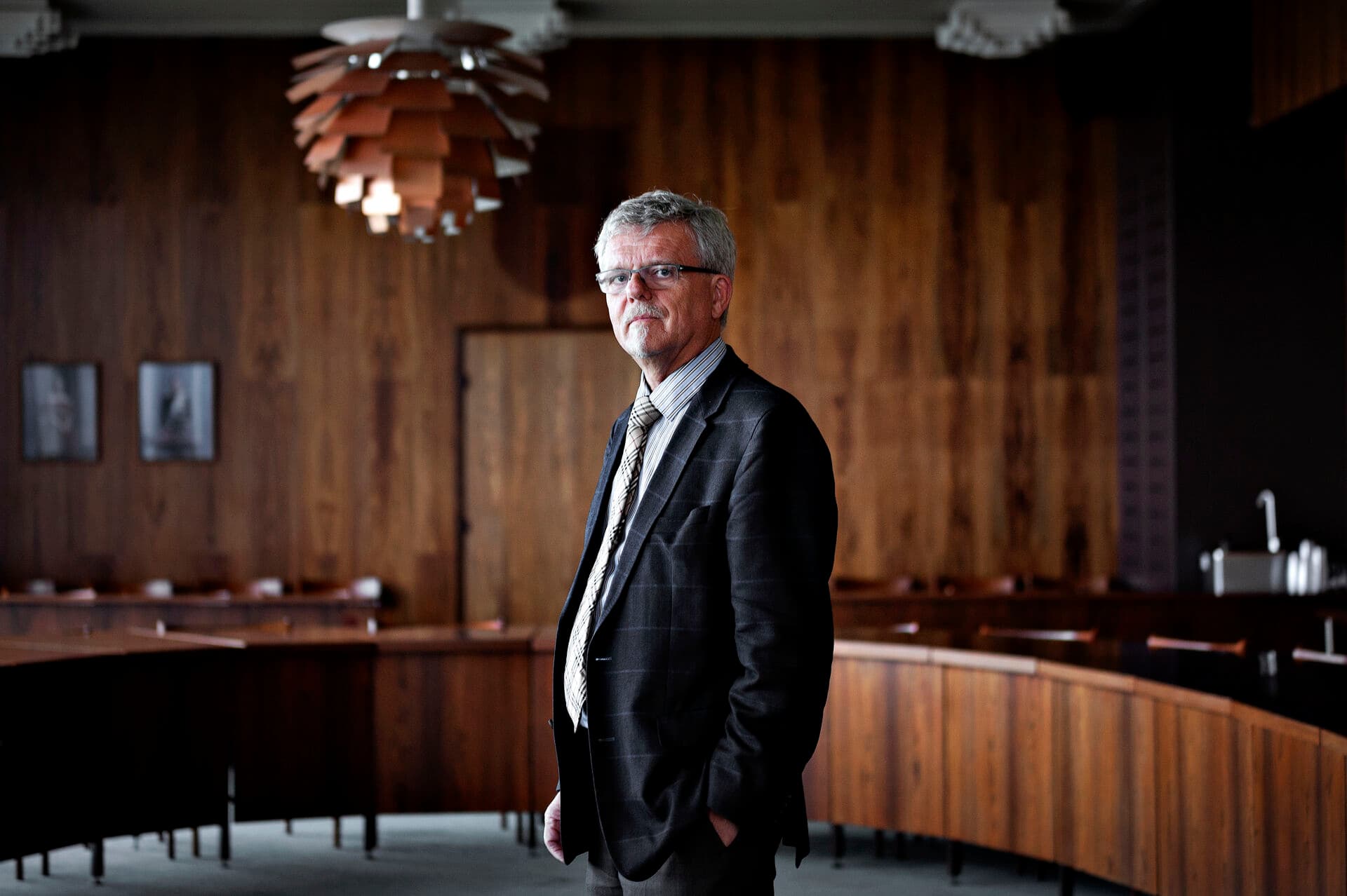 Daværende venstre-borgmester Iver Enevoldsen fik i 2011 overrakt Ringkøbing-Skjerns nye borgmesterkæde. 