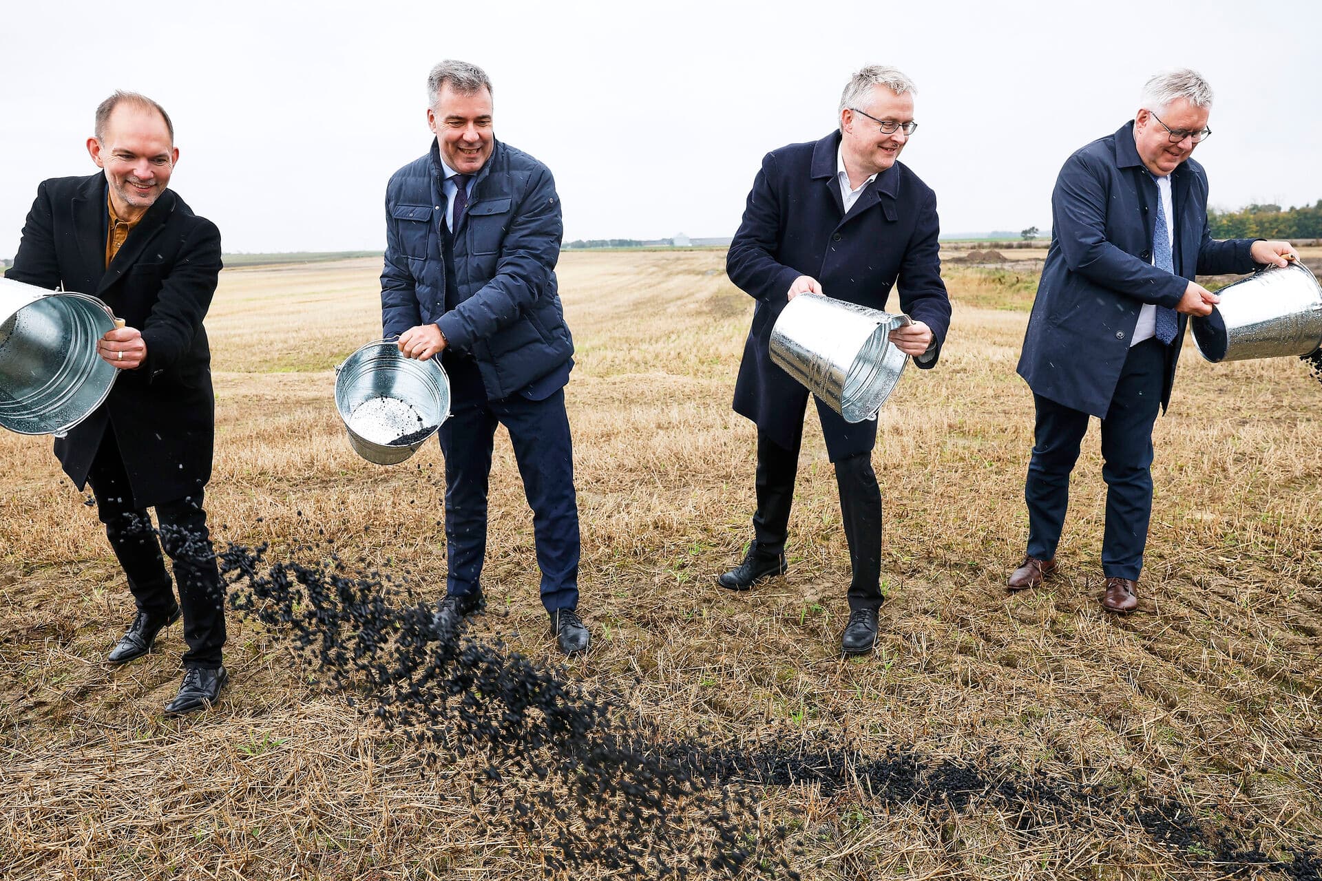I oktober 2024 indviede minister for grøn trepart, Jeppe Bruus (S), Klimaminister Lars Aagaard (M), minister for landbrug og fødevarer Jacob Jensen (V) sammen med Hjørrings borgmester, Søren Smalbro (V) det første kommercielle pyrolyseanlæg i Danmark og det største i verden.