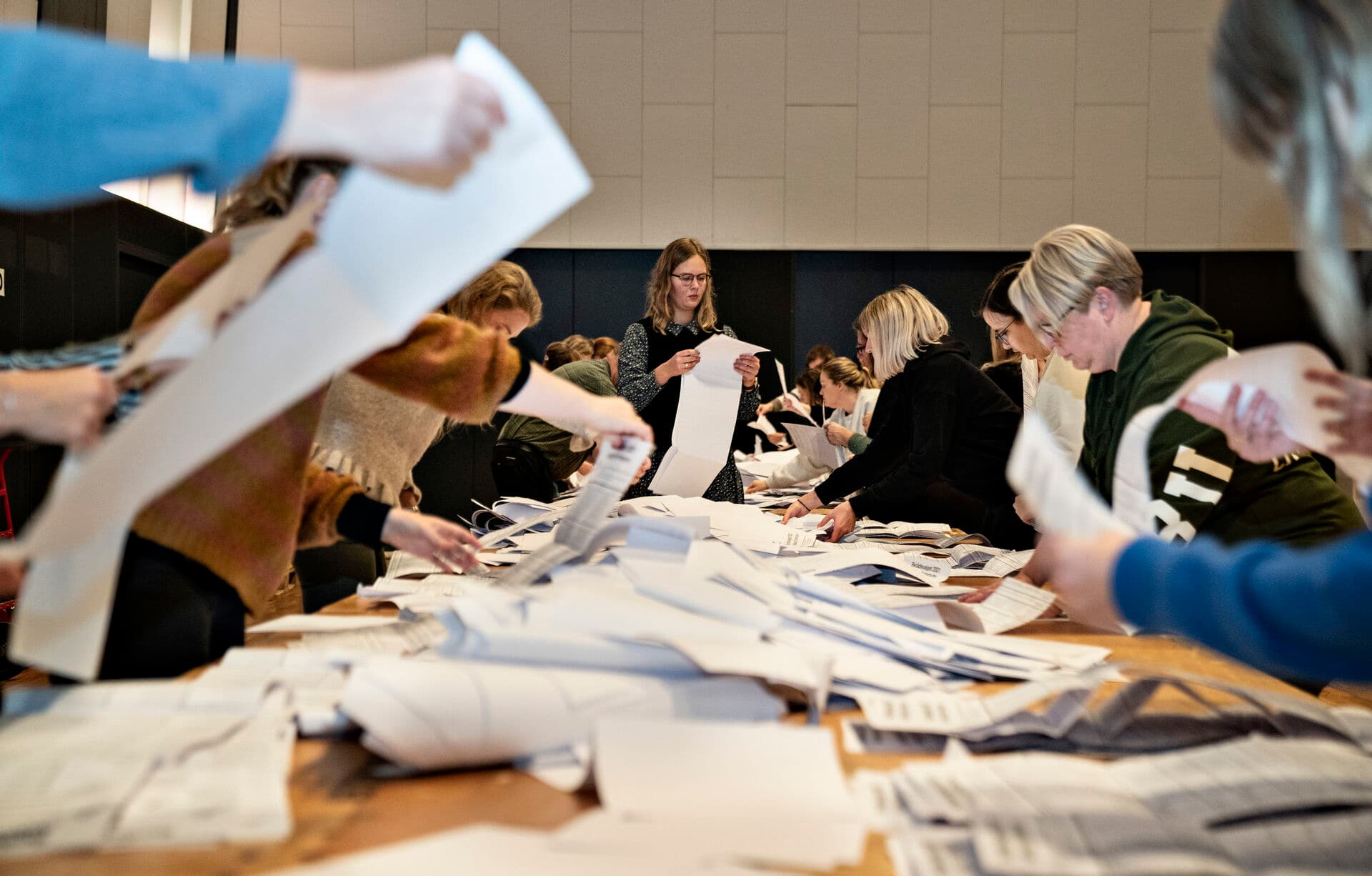 Tre ud af fire stemmer ved kommunalvalg bliver sat ved en person frem for et parti, viser en Momentum-gennemgang af de seneste fem kommunalvalg i Danmark.