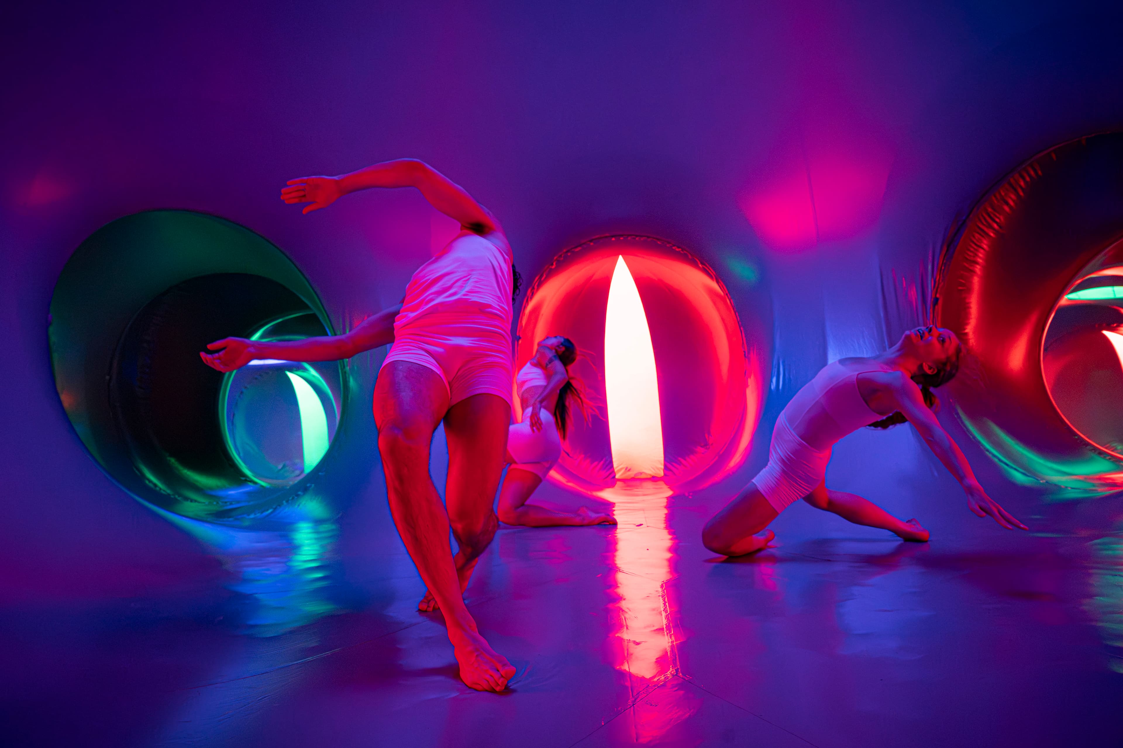 Koreografen Thomas Bentins værk Stella Uteros blev opført i Architects of Airs Luminarium på Hestehovedet i Nakskov, på Cirkuspladsen i Køge og på Kulturhavnen i Helsingør. Forestillingerne var totalt udsolgt, og alle tre steder var projektet et stort tilløbsstykke, som blev oplevet af mere end 10.000 borgere.