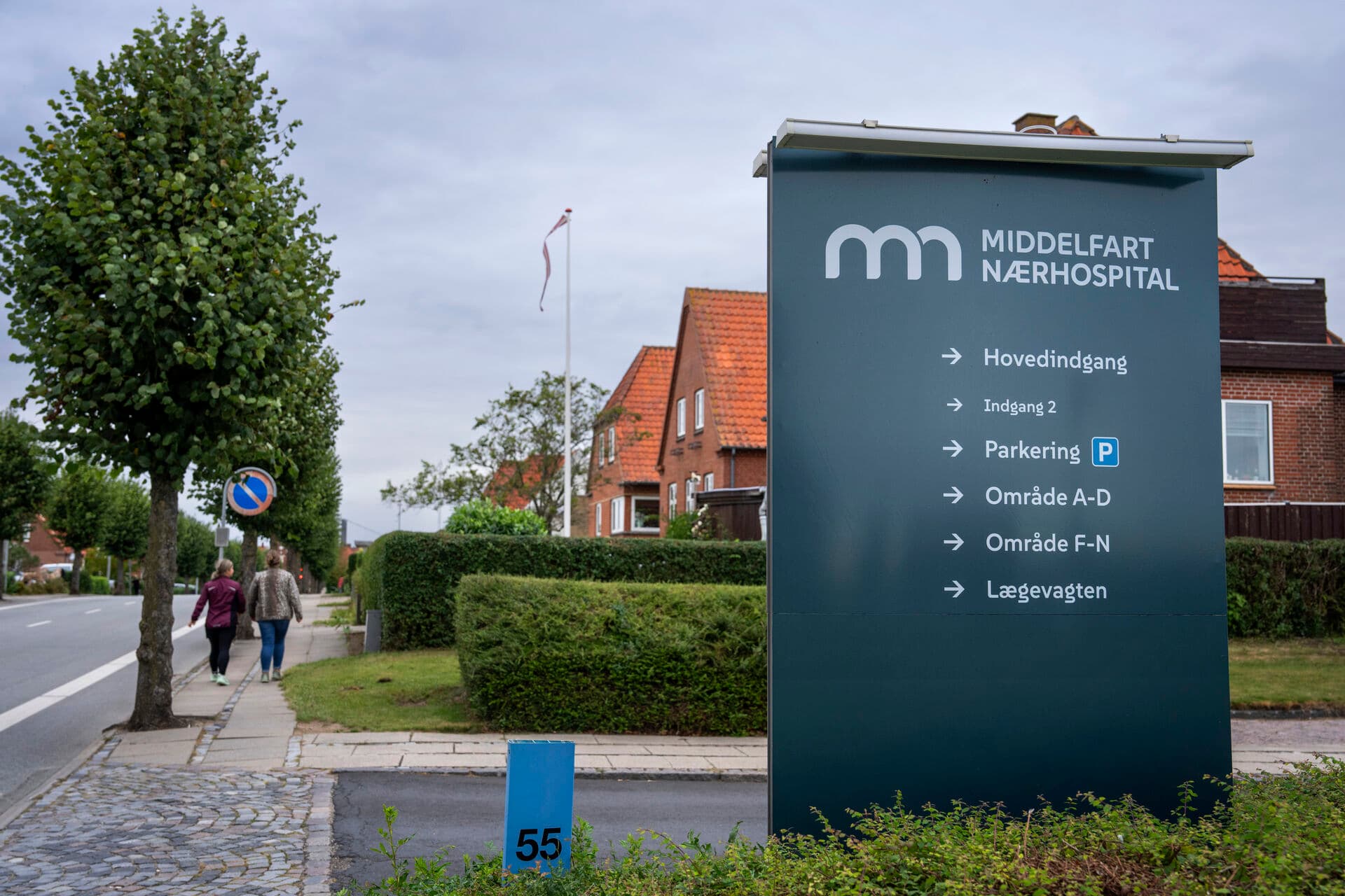 At samle kommunale og regionale sundhedstilbud på et nærhospital kan øge den tværfaglige sparring, men lovgivnings- og it-mæssige barrierer for øget samarbejde består. 

