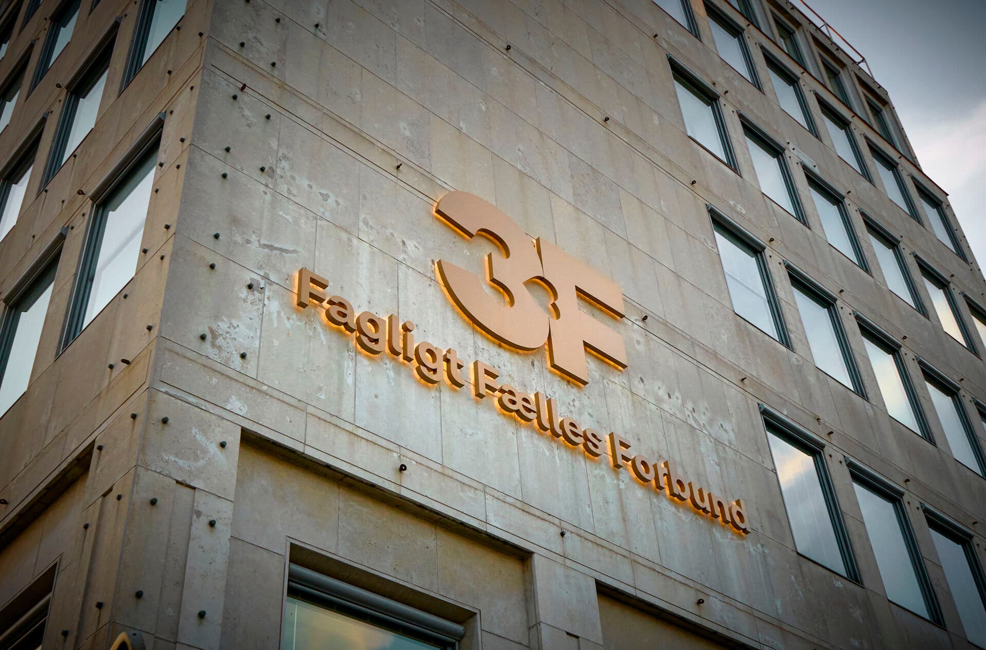 I 3F er vi klar til at investere både tid og ressourcer i vores samarbejde. Og vi håber inderligt, at der er den samme vilje fra de politiske og administrative ledelser rund i kommunerne til at sætte fokus på det store potentiale, der fortsat er. 