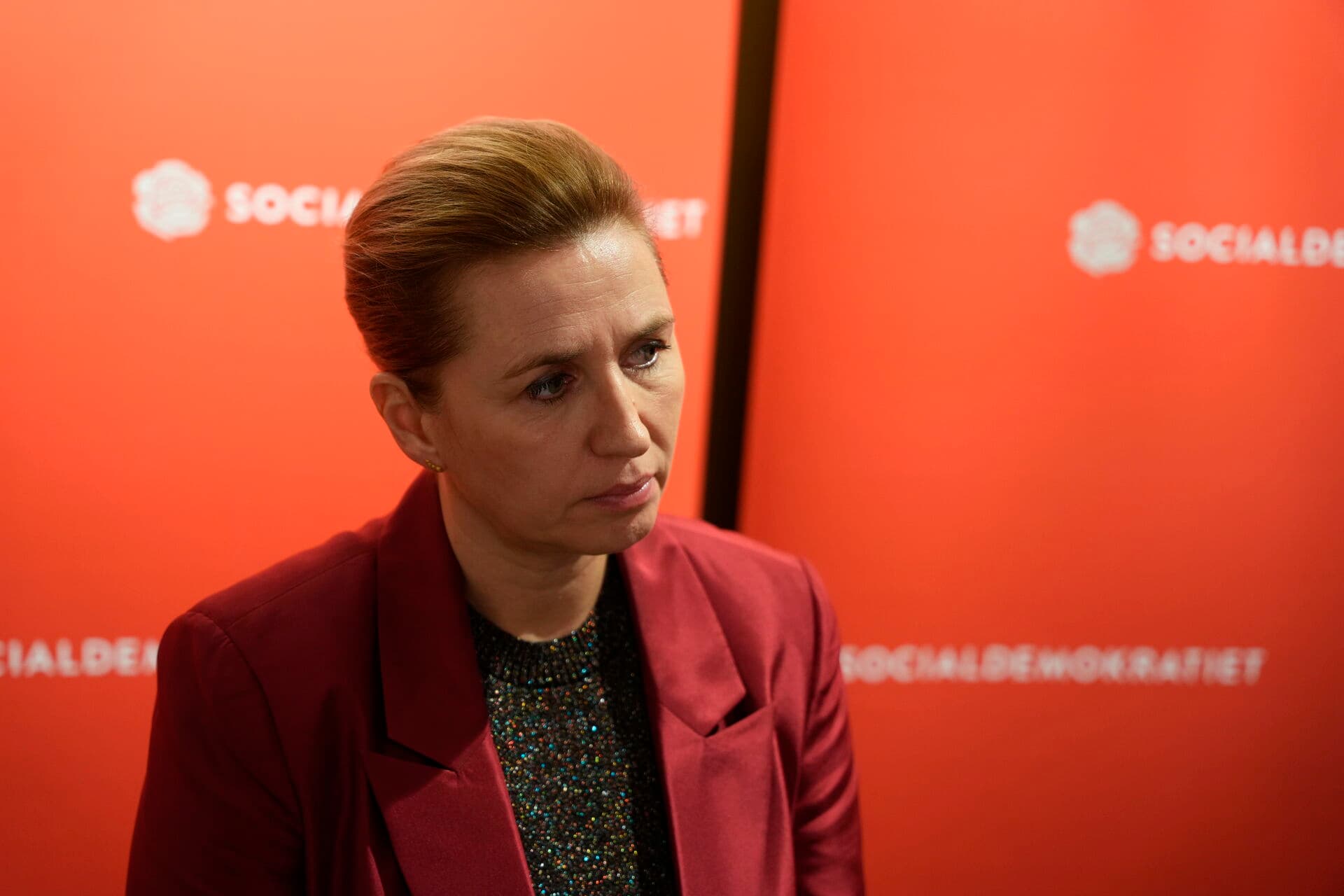 Statsminister Mette Frederiksen holder tale under Socialdemokraternes valgfest på Arbejdermuseet i København tirsdag den 18. november 2025. 