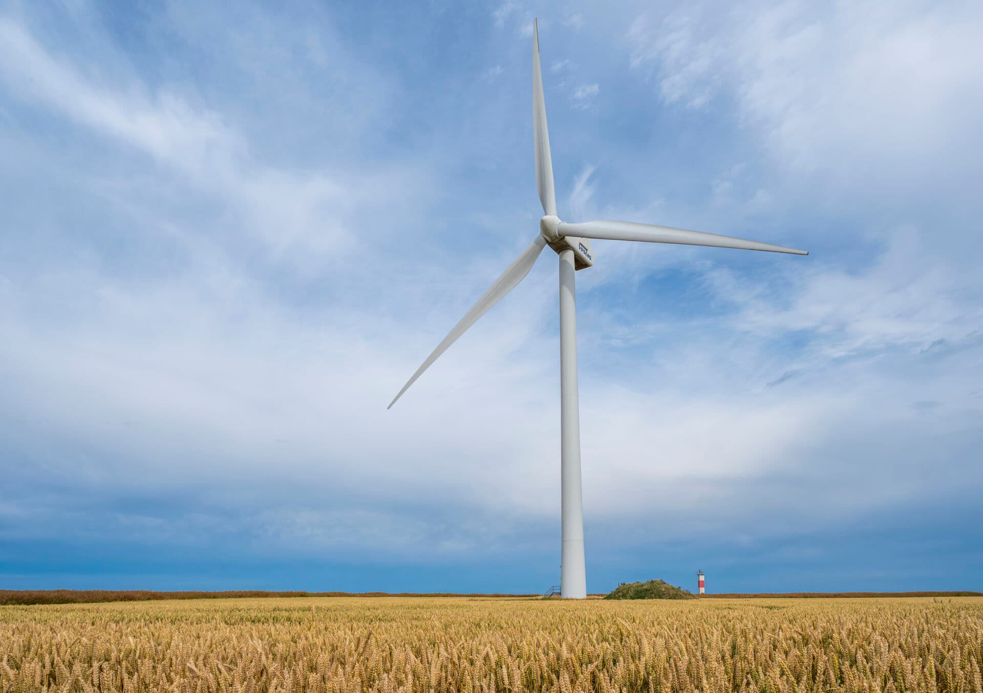 Valget har været godt for både Danmarksdemokraterne og Dansk Folkeparti, og det kan i besværliggøre arbejdet med den grønne omstilling, vurderer ekspert i havmiljø på Aarhus Universitet, Stiig Markager. 