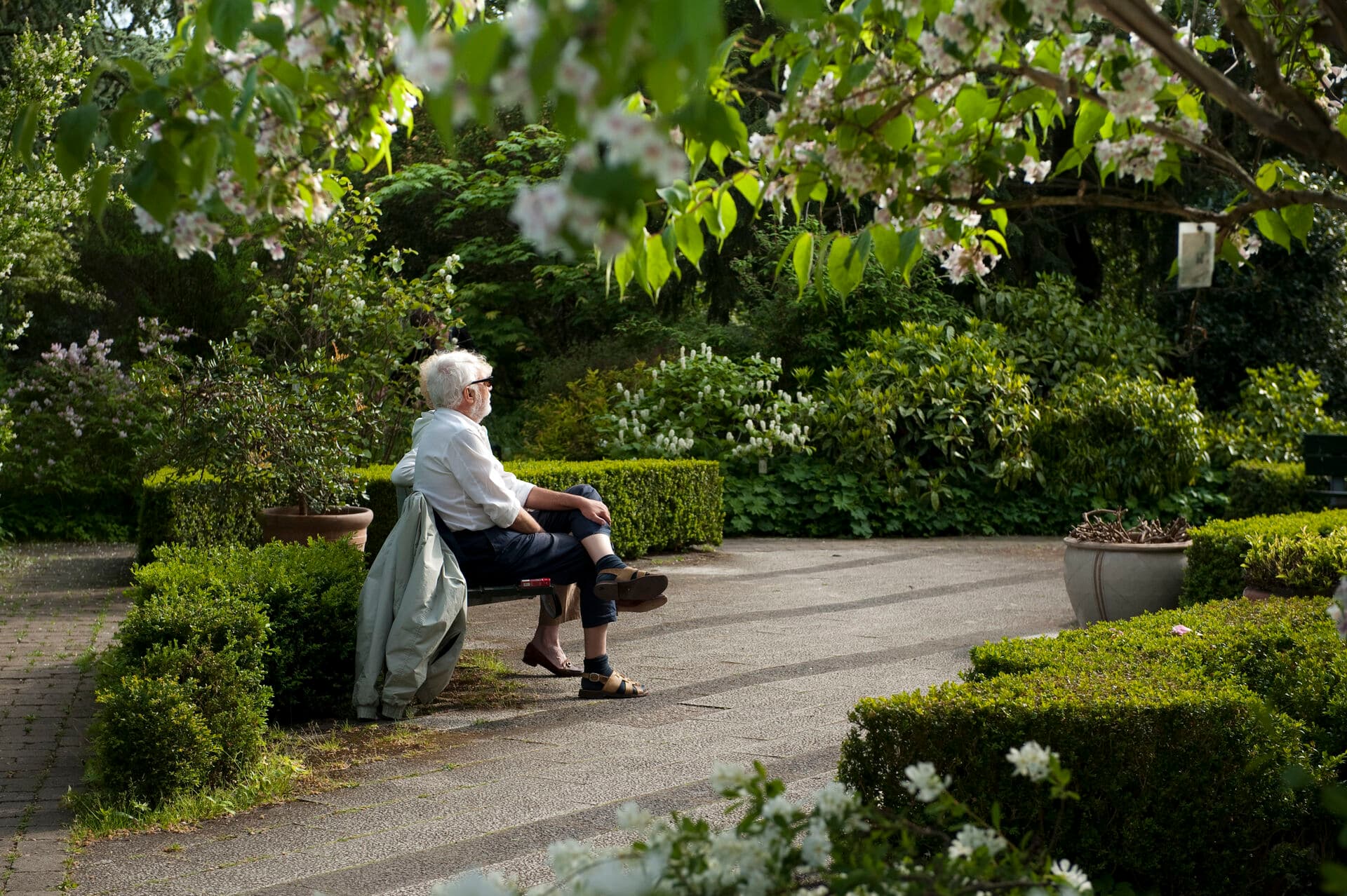 Hvis politikerne reelt ønsker, at færre mennesker ender på førtidspension, så kræver det investeringer i tidlig indsats, helhedsorienteret støtte og ordentlige rammer for vores socialfaglige arbejde. Ikke besparelser, mistillid og bagudrettede kontroløvelser skriver Signe Færch.