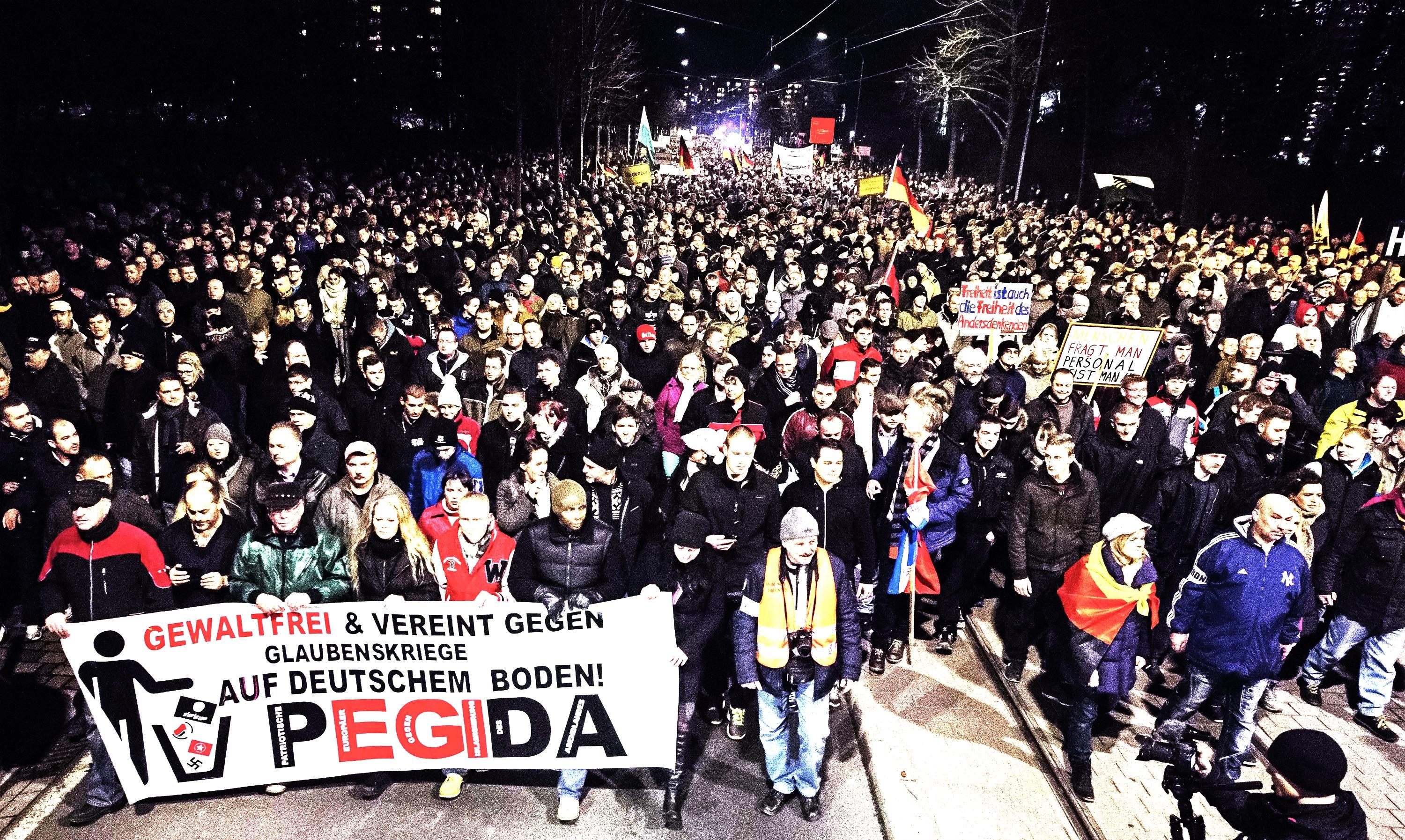 Der er grøde på Tysklands højrefløj, hvor den islamkritiske bevægelse Pegida længe har marcheret i utilfredshed over særlig udlændingepolitikken.
Foto: Polfoto