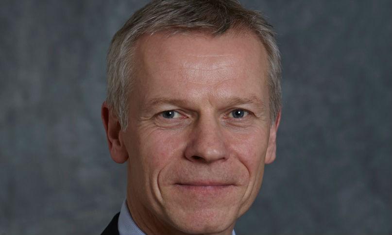 Lau Svendsen-Tune har været kommunaldirektør siden 2009. Først i Hvidovre Kommune og fra 2013 i Vordingborg Kommune. 