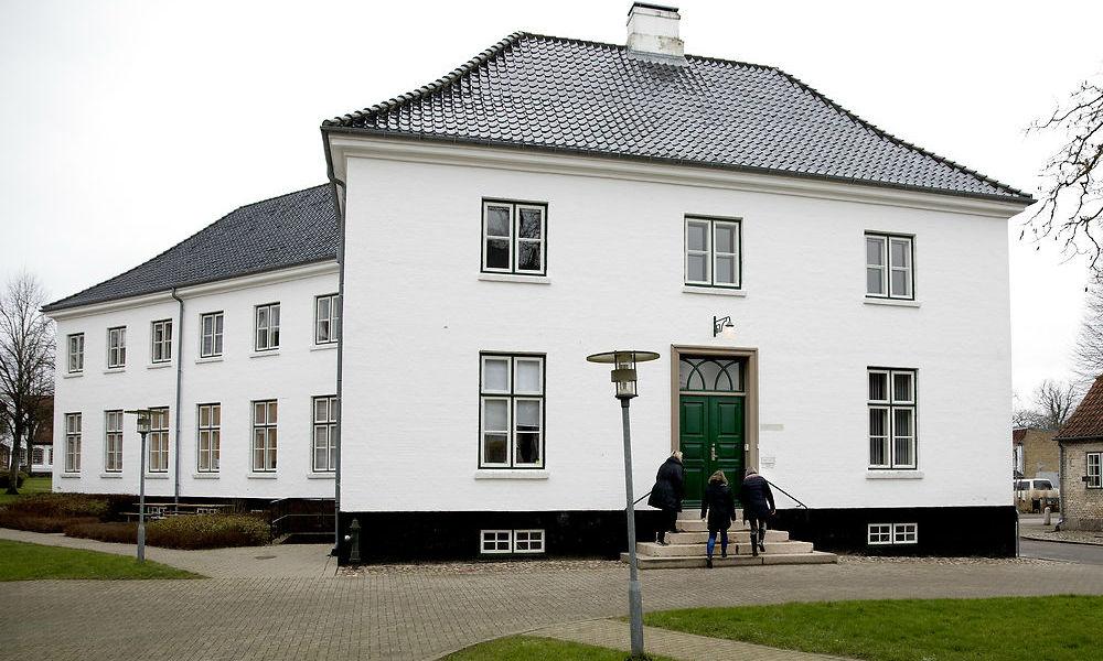 Landbrugsstyrelsen flyttede fra København som led i første runde udflytninger og holder nu primært til i Augustenborg i Sønderborg Kommune.